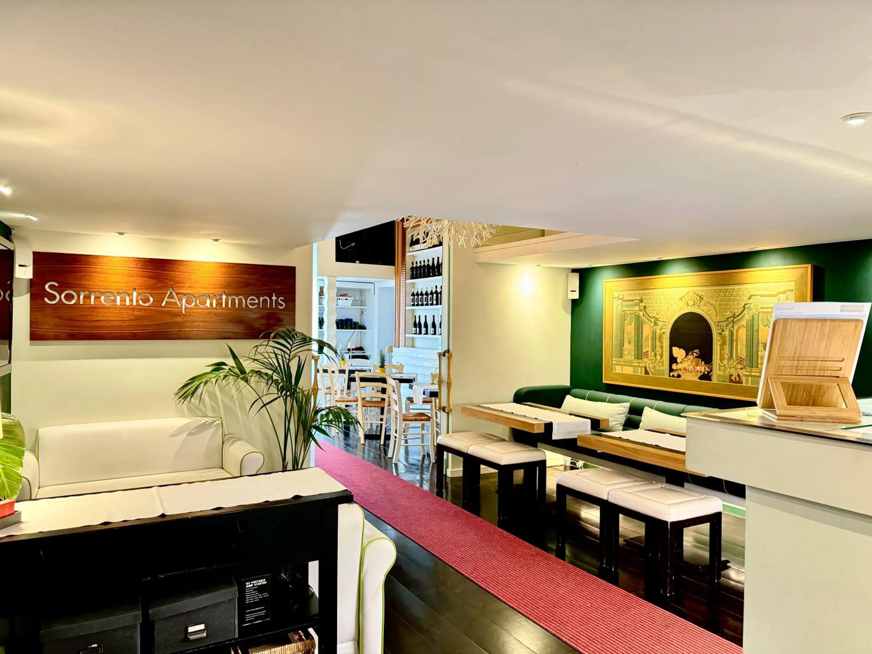 Lobby or reception in Sorrento Apartments
