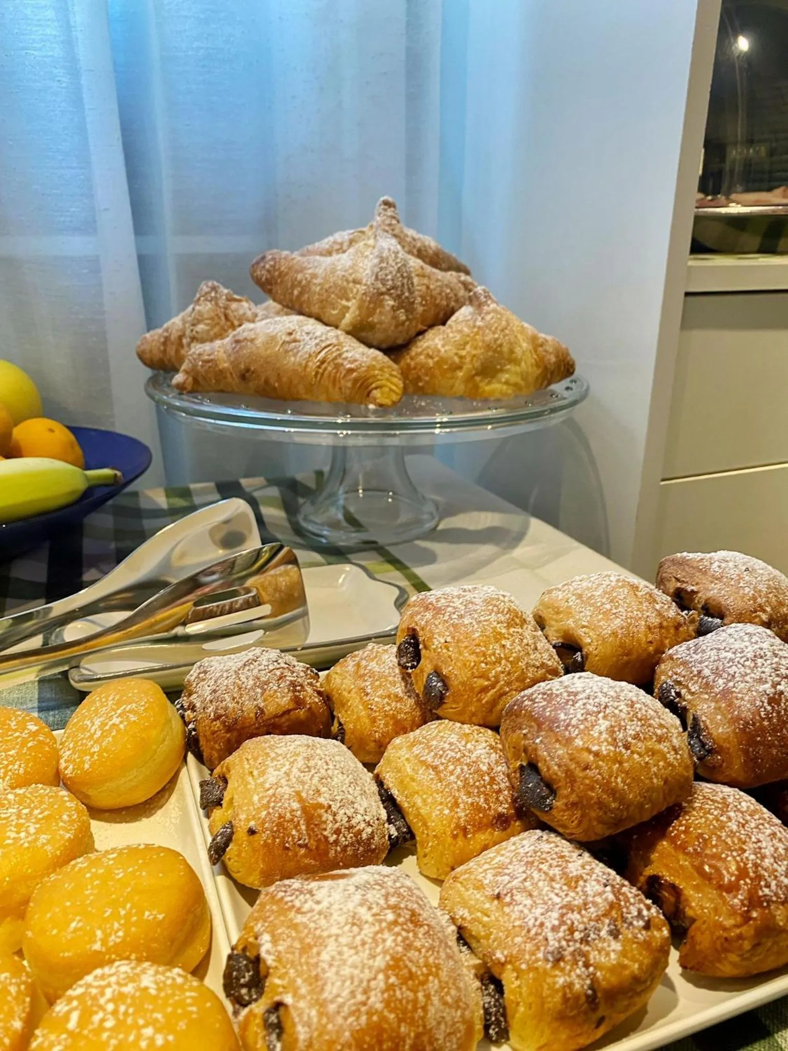 Food and drinks in Sorrento Apartments