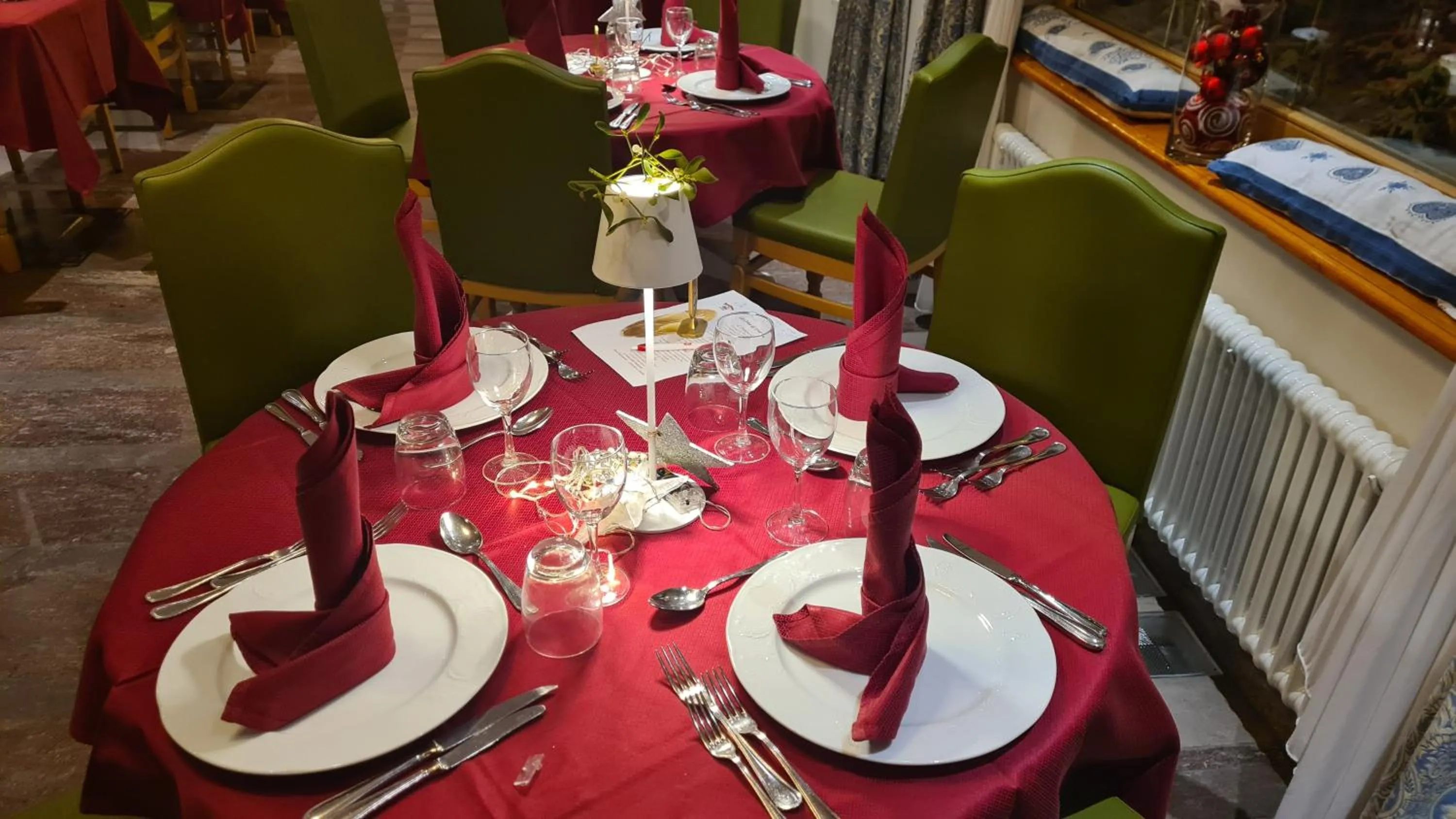 Restaurant/places to eat in Hotel Vienna
