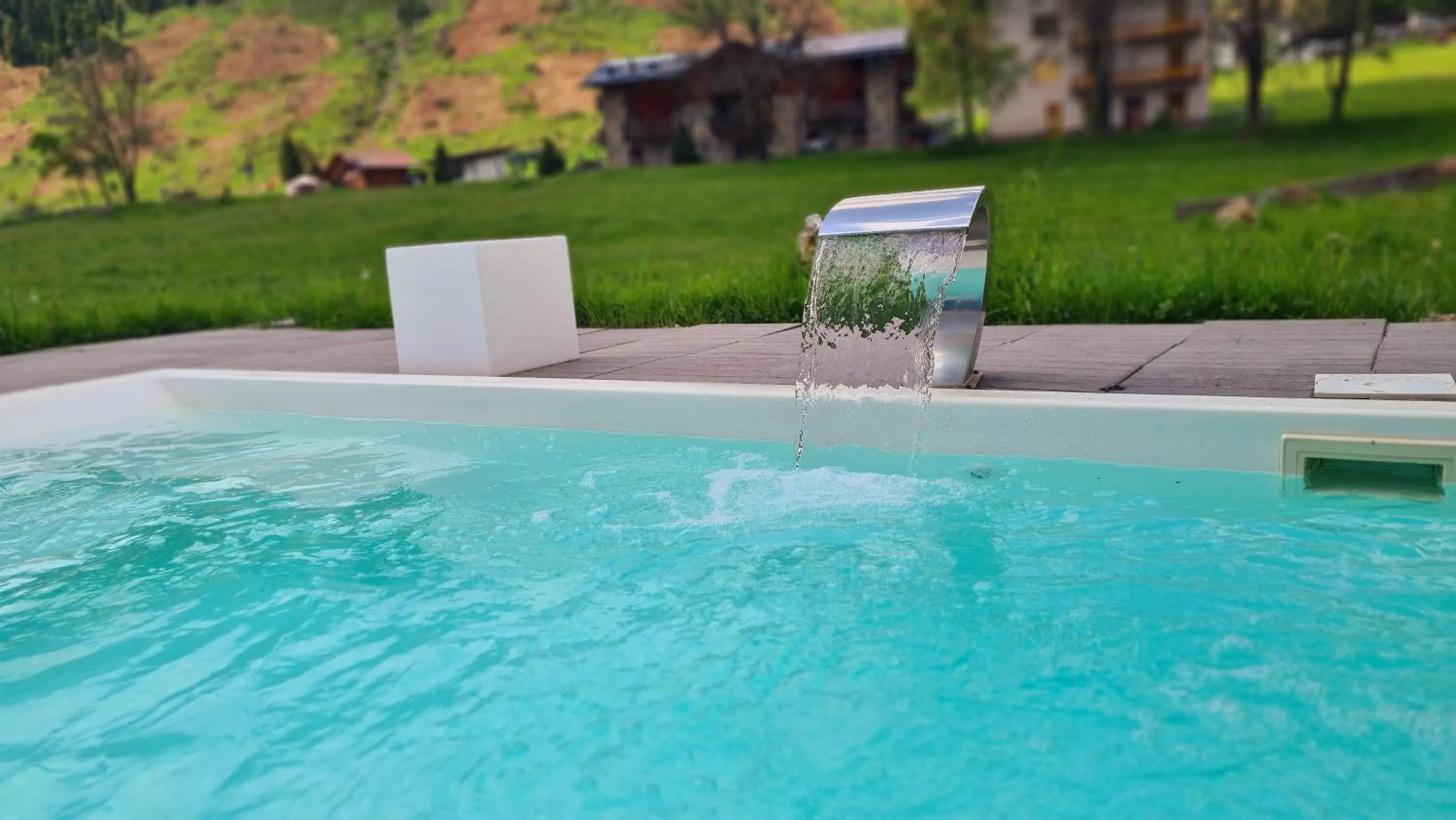 Pool view in Hotel Vienna