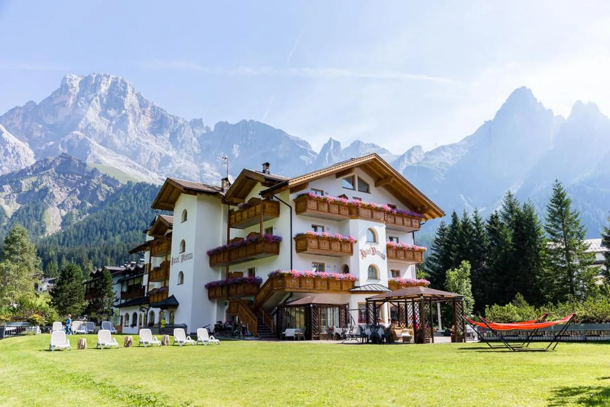 Property building in Hotel Vienna