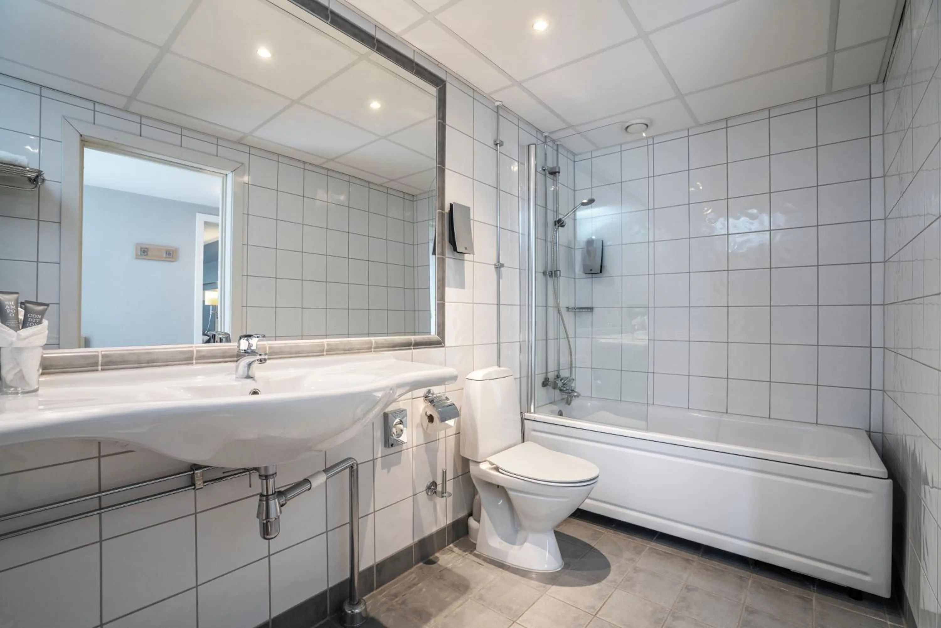 Bathroom in Thon Hotel Lillestrøm