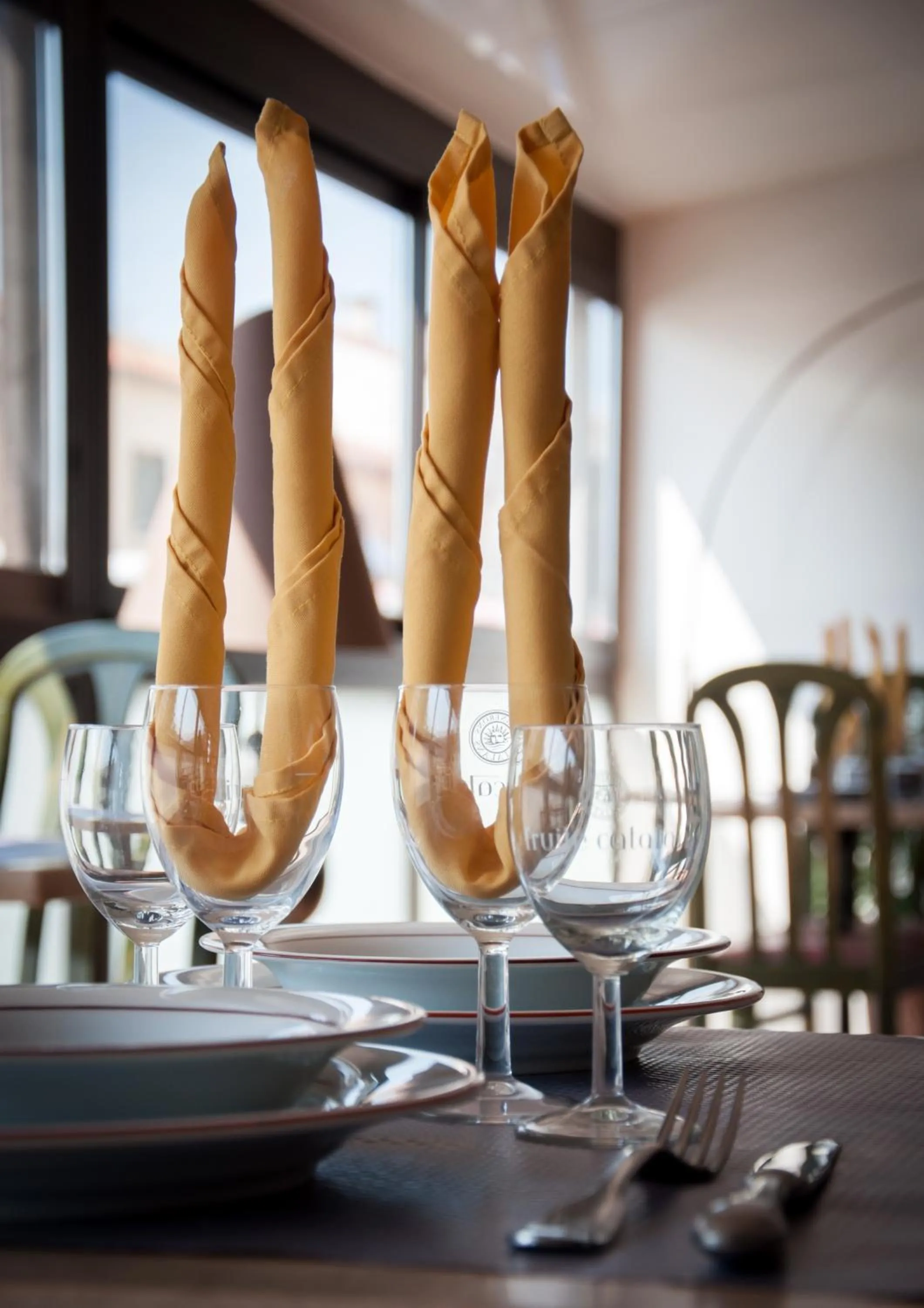 Restaurant/places to eat in Logis Hôtel Restaurant Mar I Sol