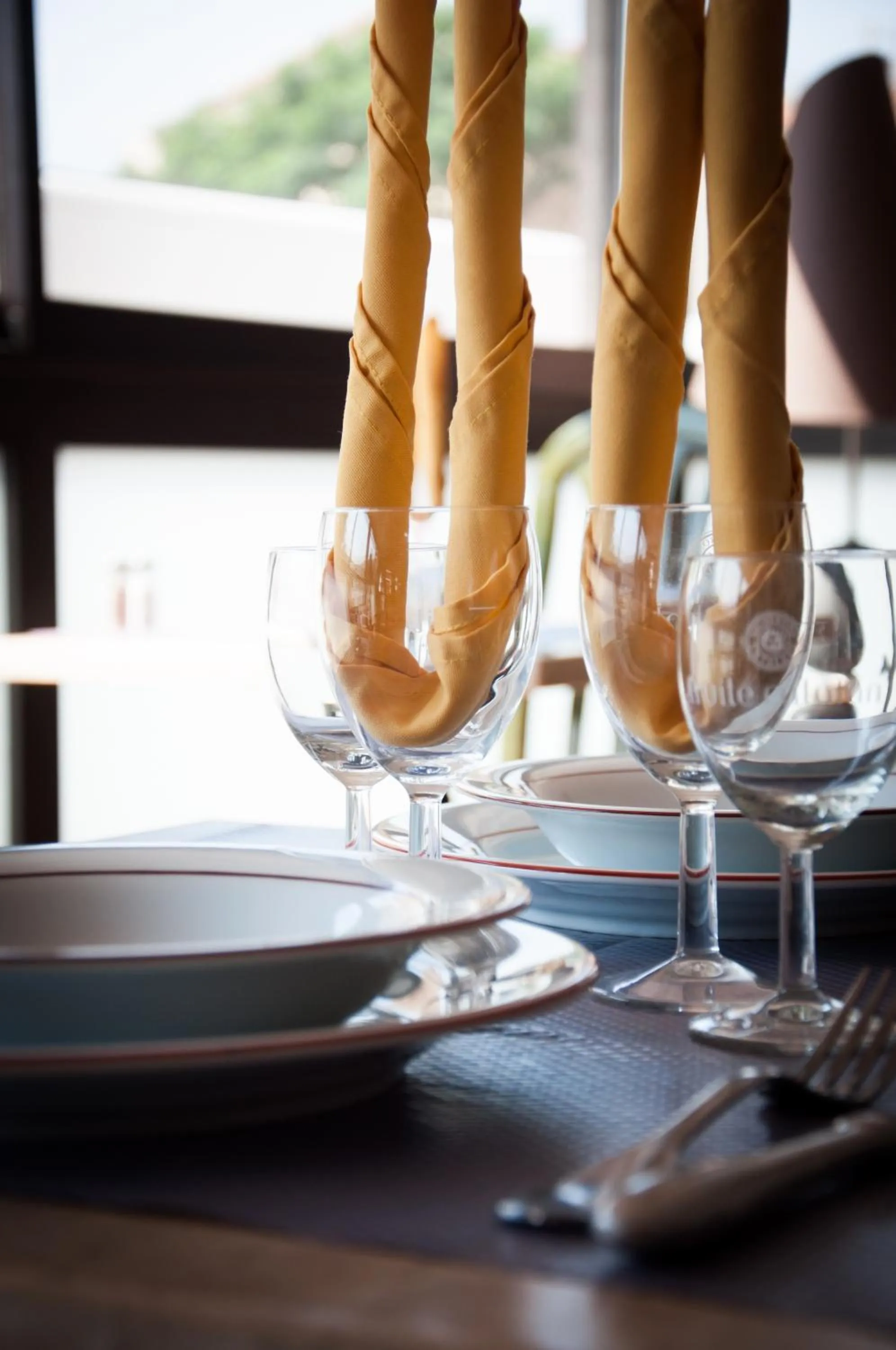 Restaurant/places to eat in Logis Hôtel Restaurant Mar I Sol