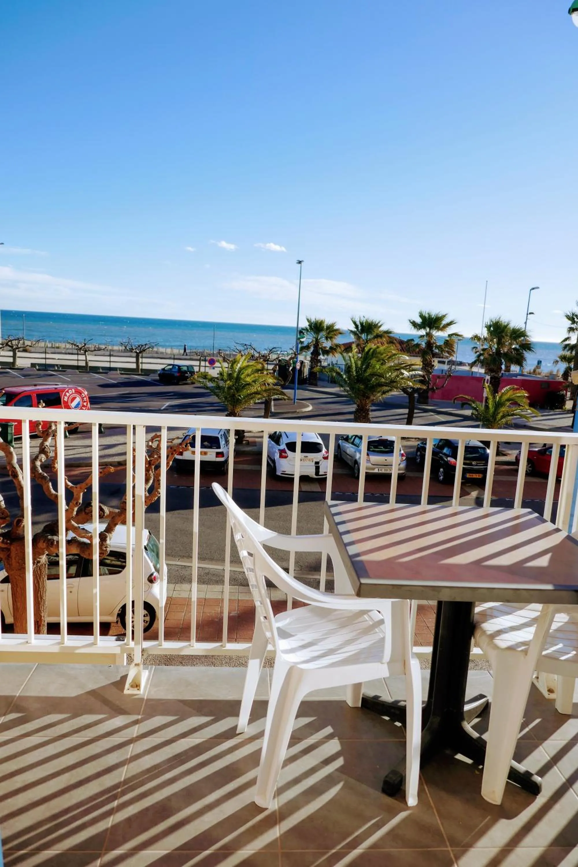 Logis Hôtel Restaurant Mar I Sol