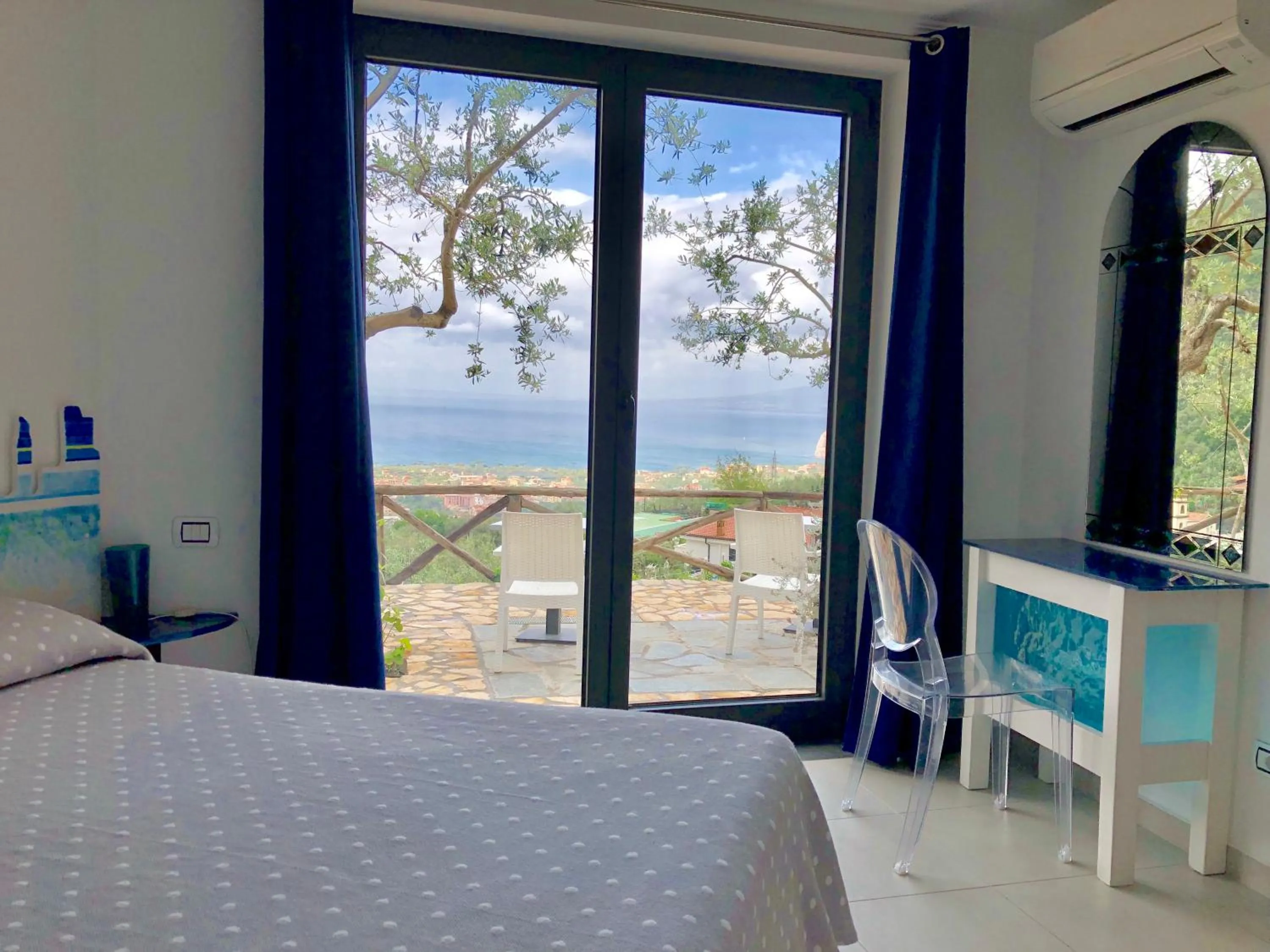 Balcony/Terrace, Bed in Casa Mazzola