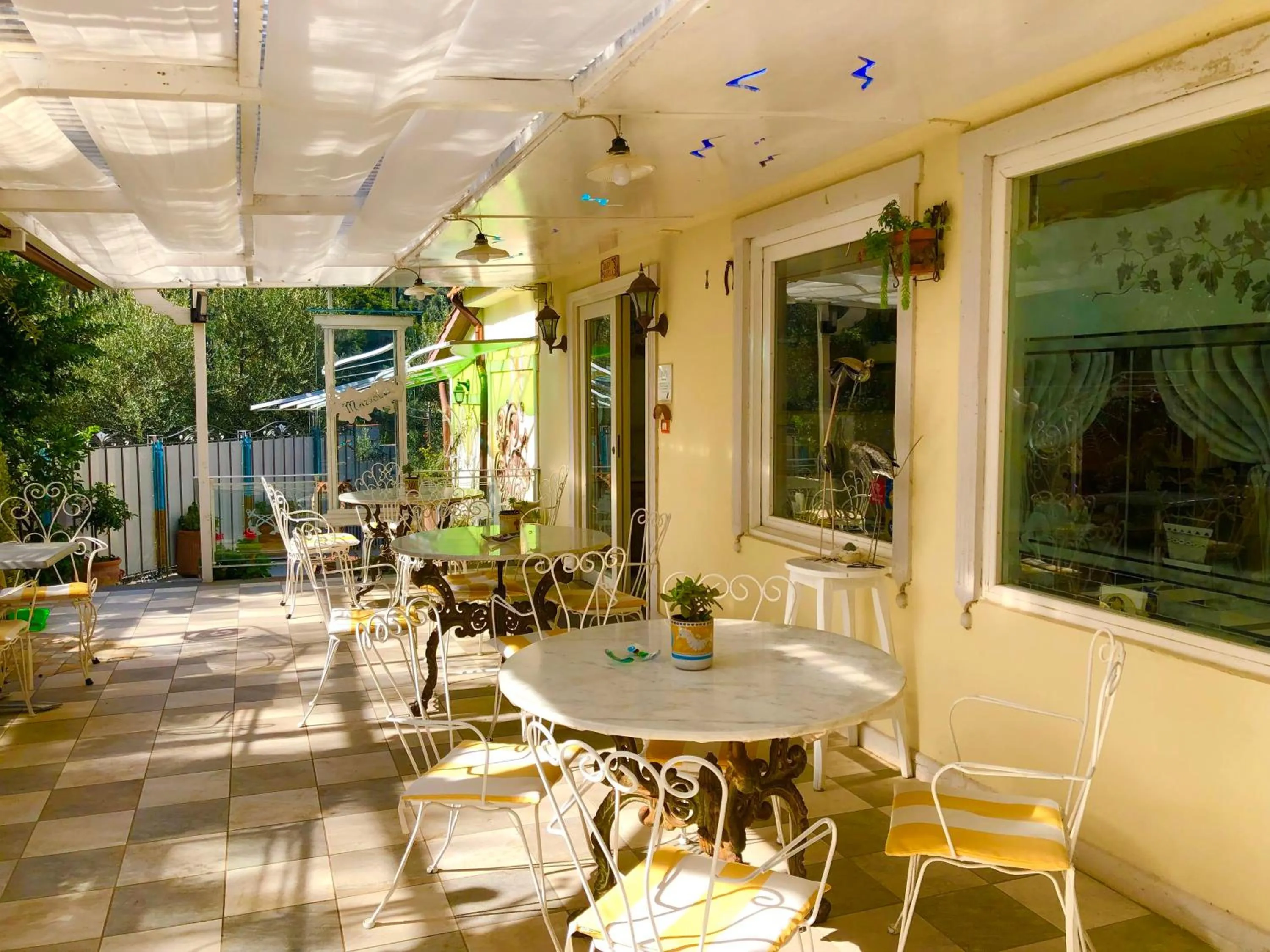 Facade/entrance in Casa Mazzola