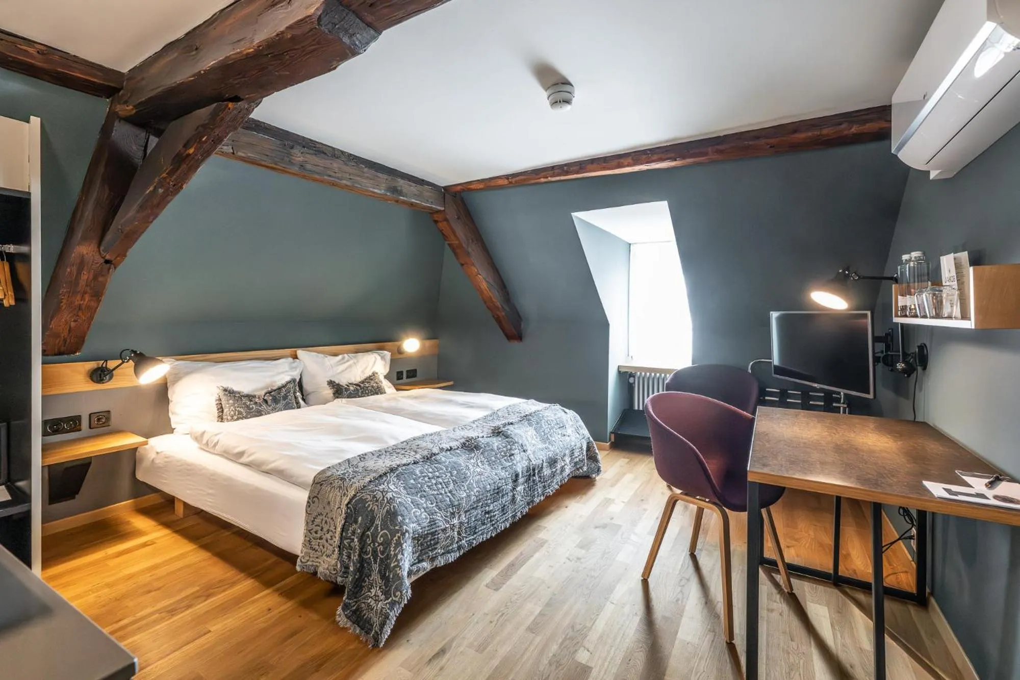 Bedroom, Bed in Hotel Jakob