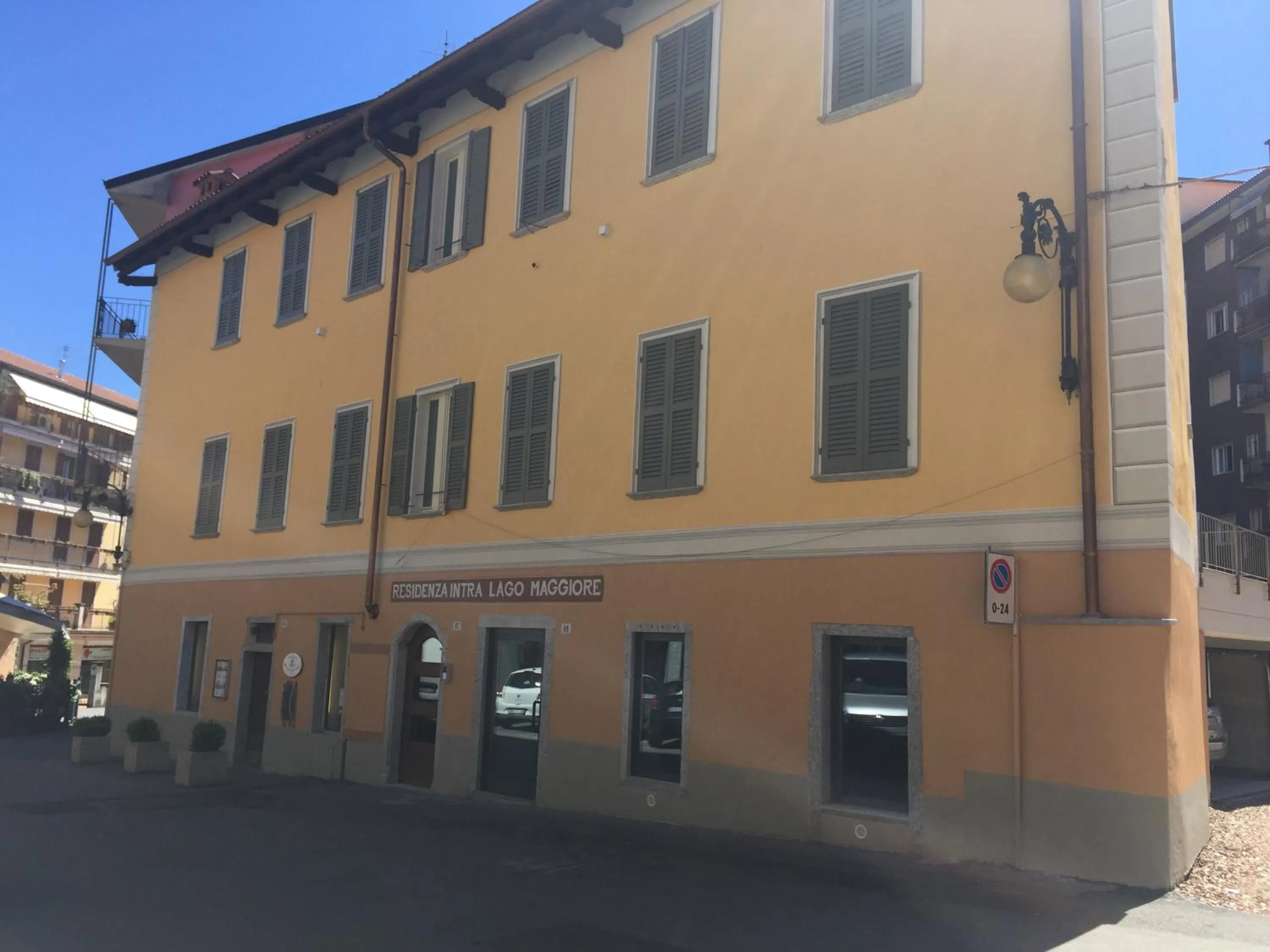 Facade/entrance in Residenza Intra Lago Maggiore