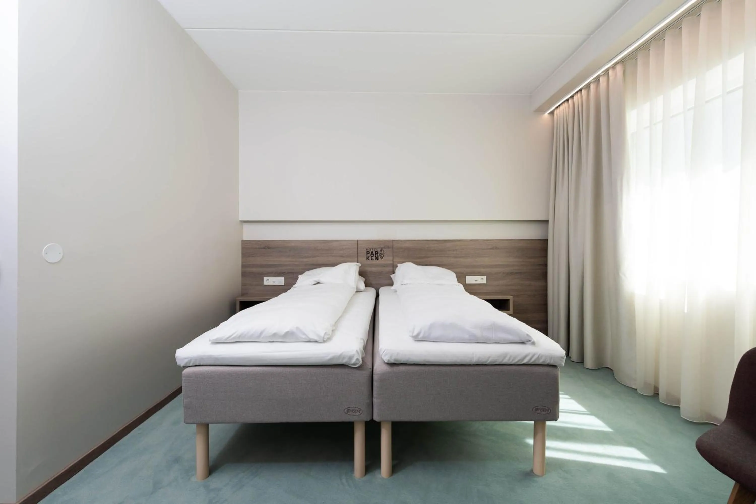 Bed in Thon Hotel Parken