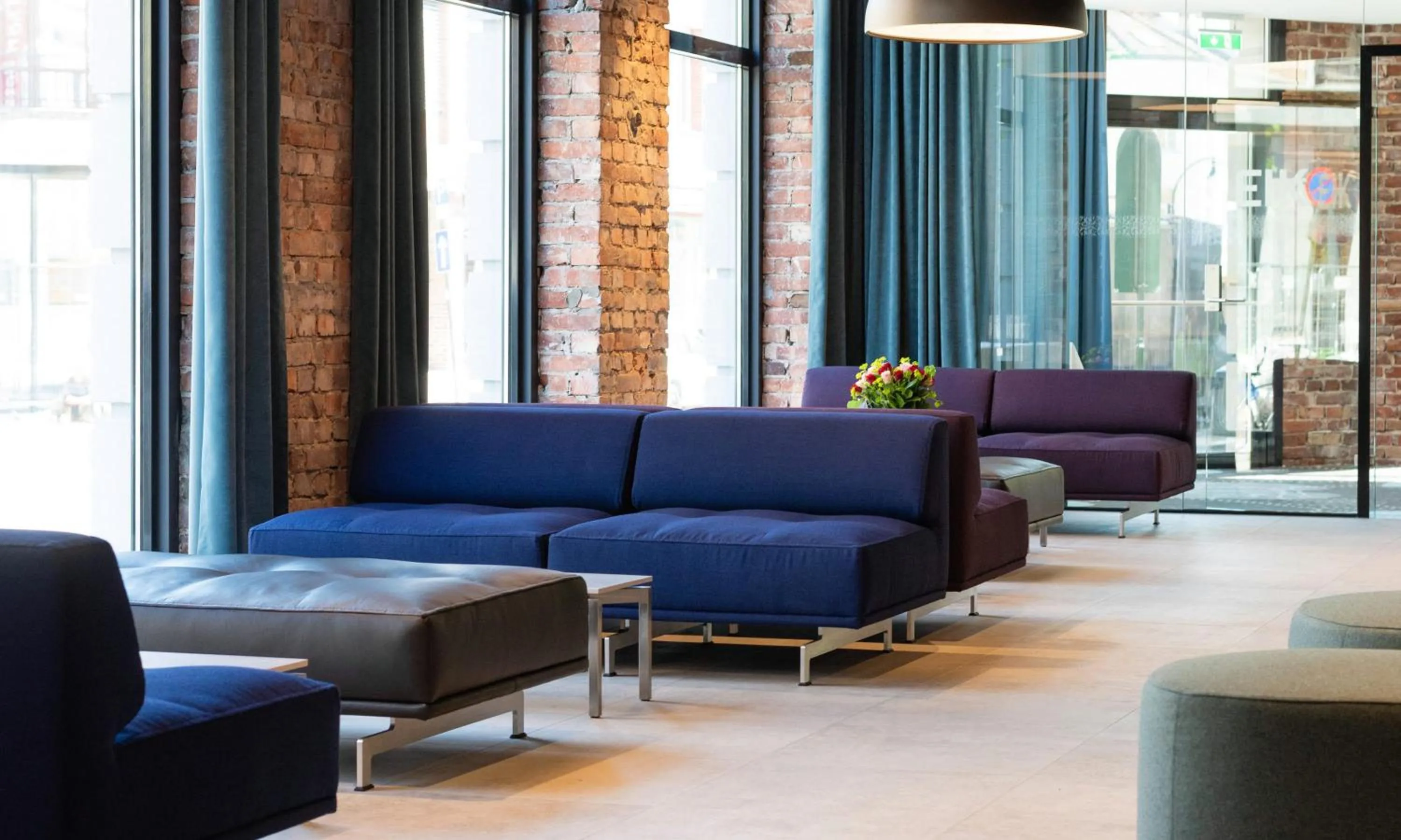 Lobby or reception in Thon Hotel Parken