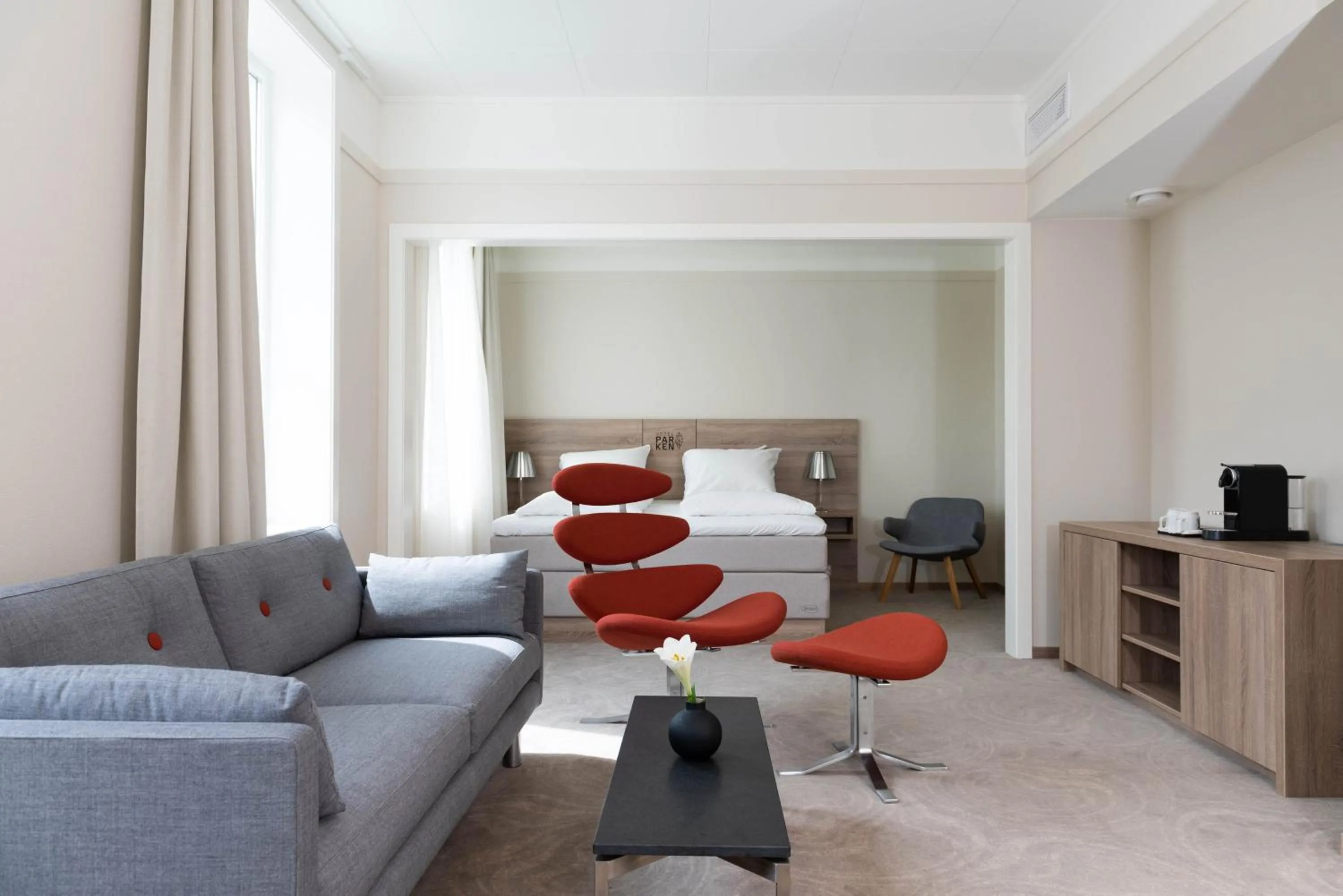 Living room in Thon Hotel Parken