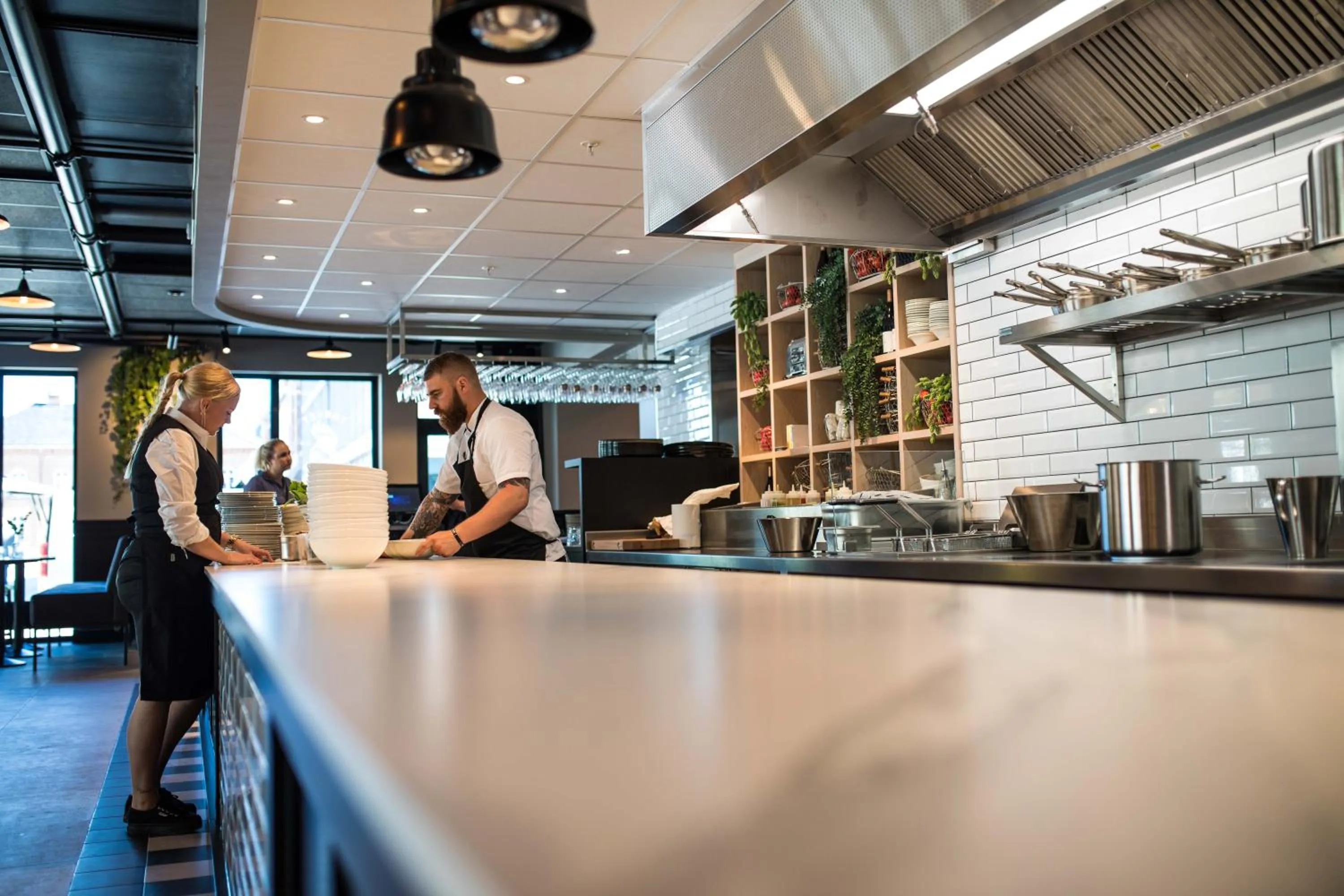 Restaurant/places to eat in Thon Hotel Parken