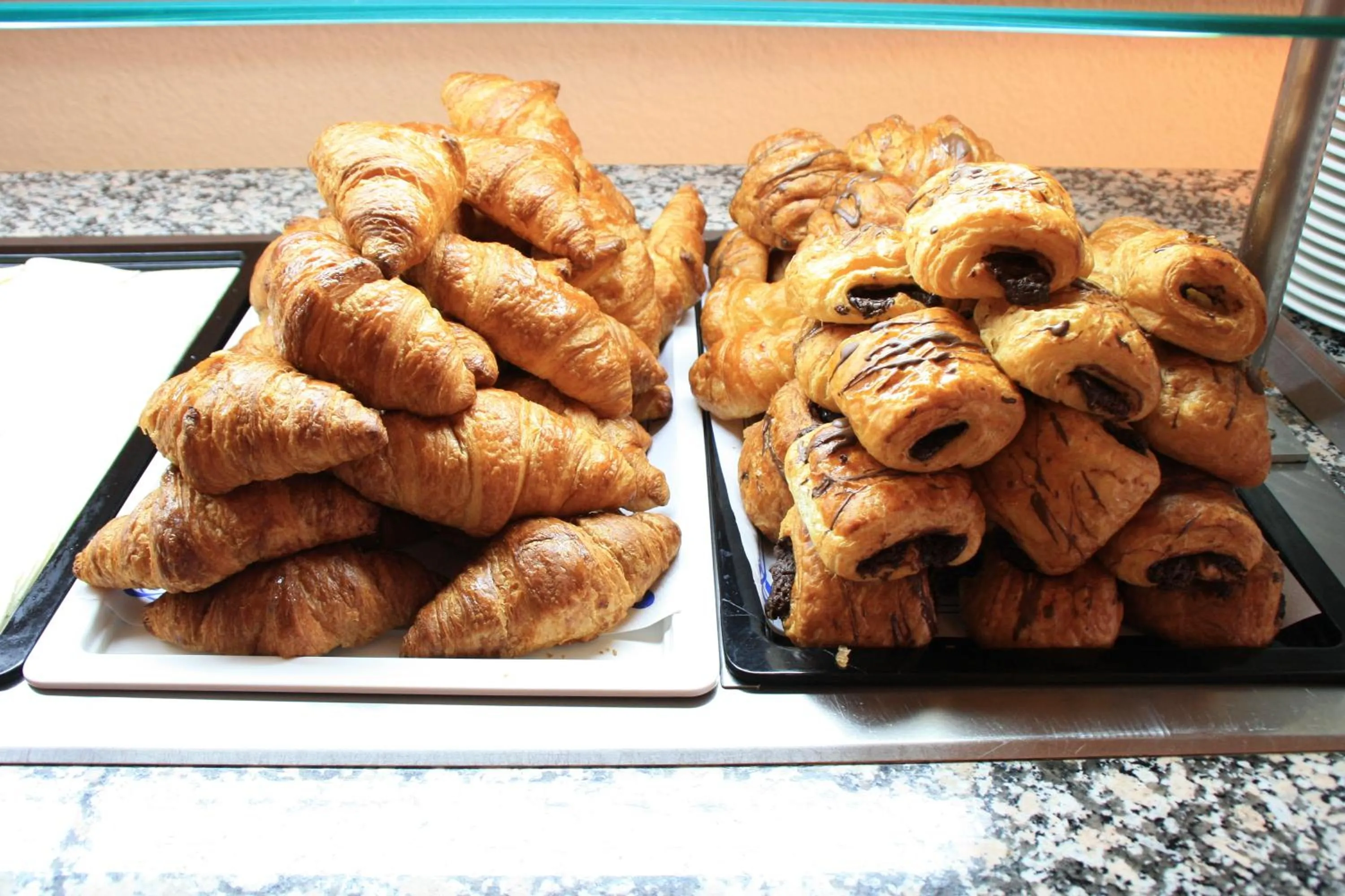 Restaurant/places to eat in Hotel Grecs