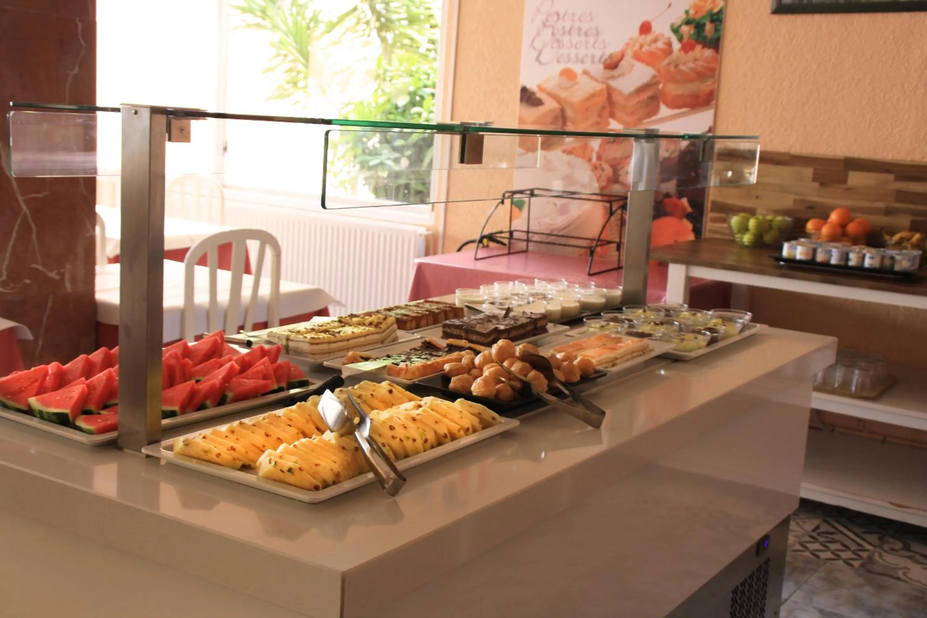 Restaurant/places to eat in Hotel Grecs