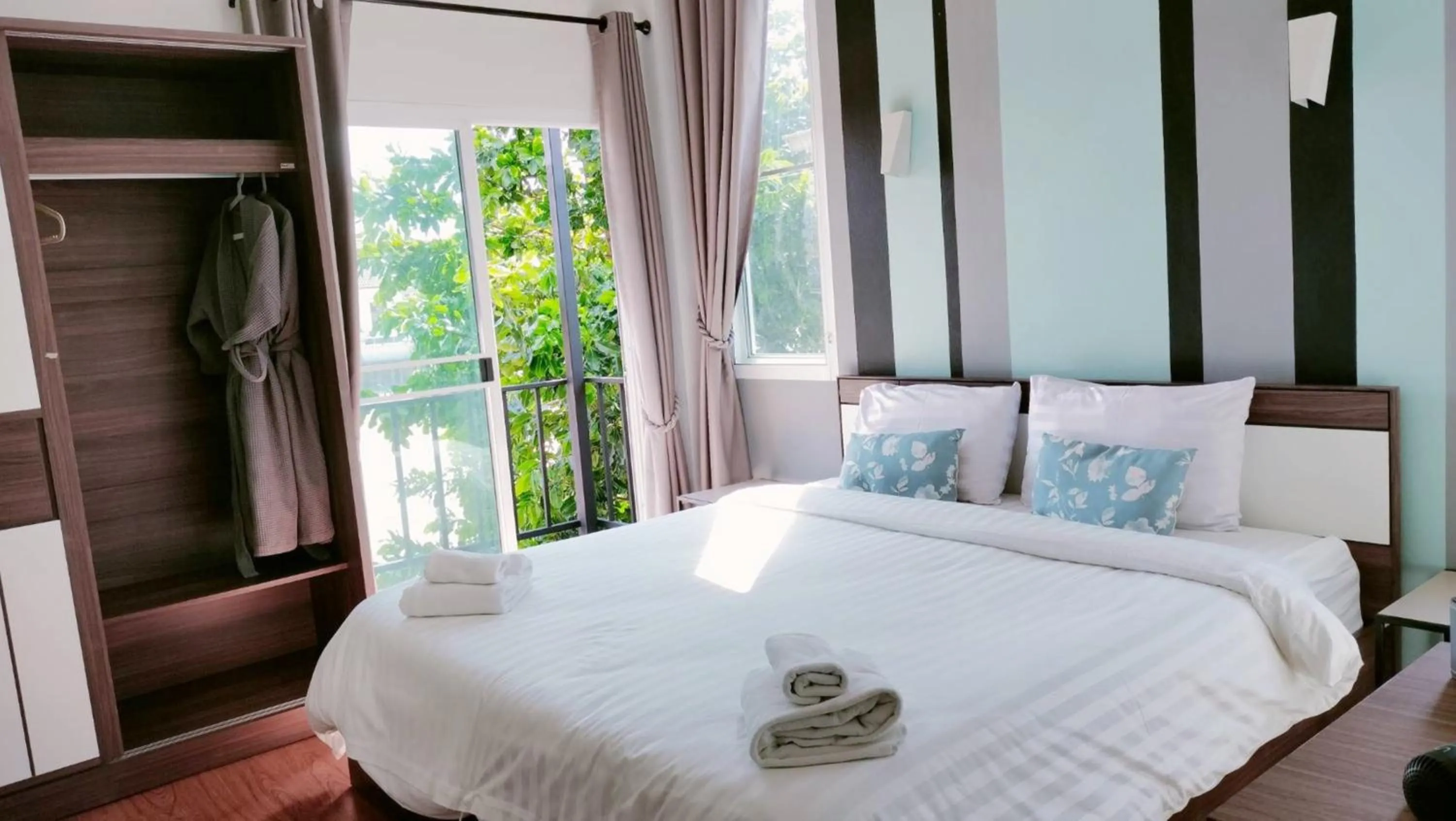 Bed in Villa Rajapruek Exclusive Entire Private 3 Villas rental near Airport