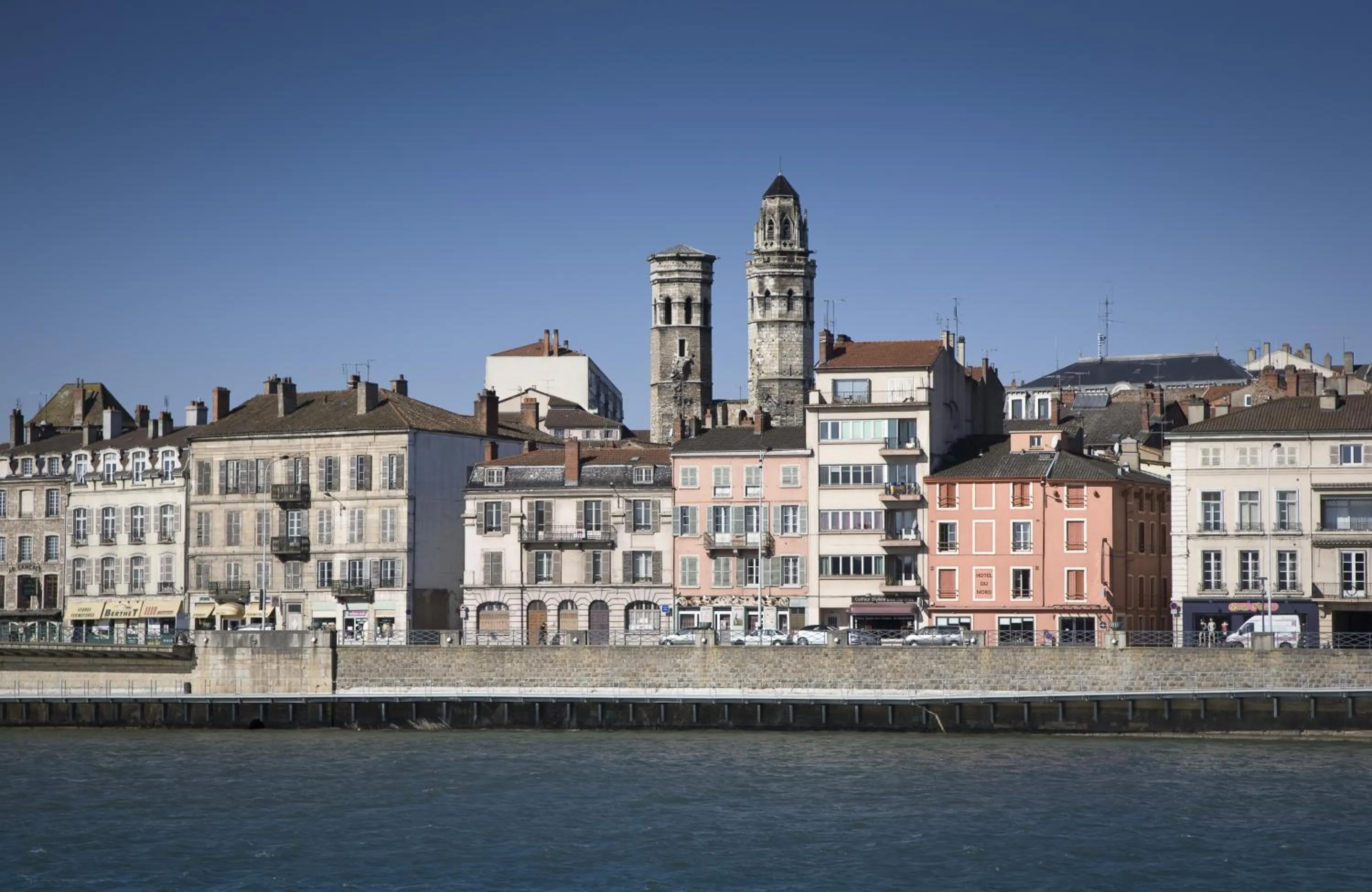 Facade/entrance in Hôtel du Nord