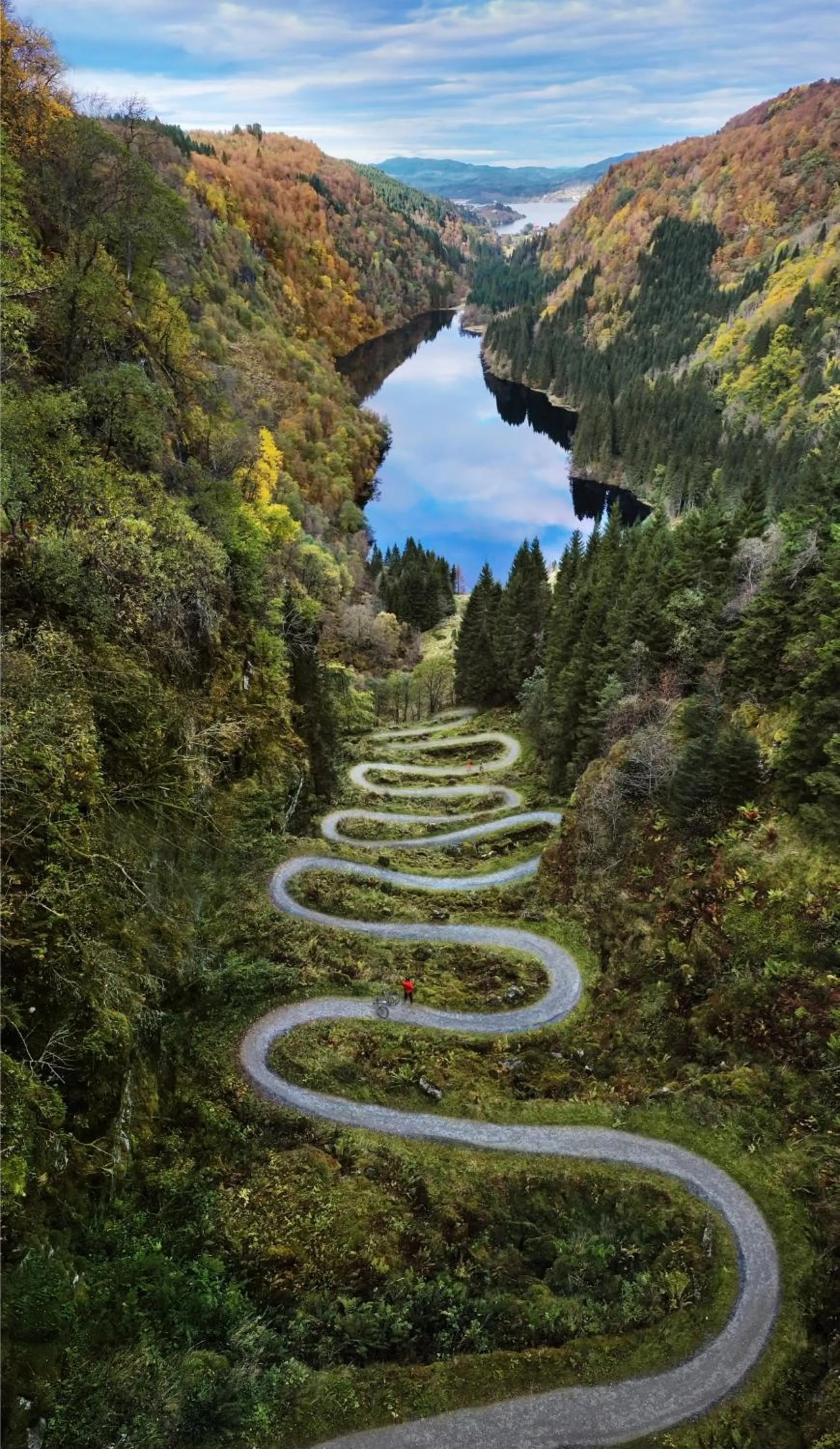 Hiking in Fjordslottet Hotel