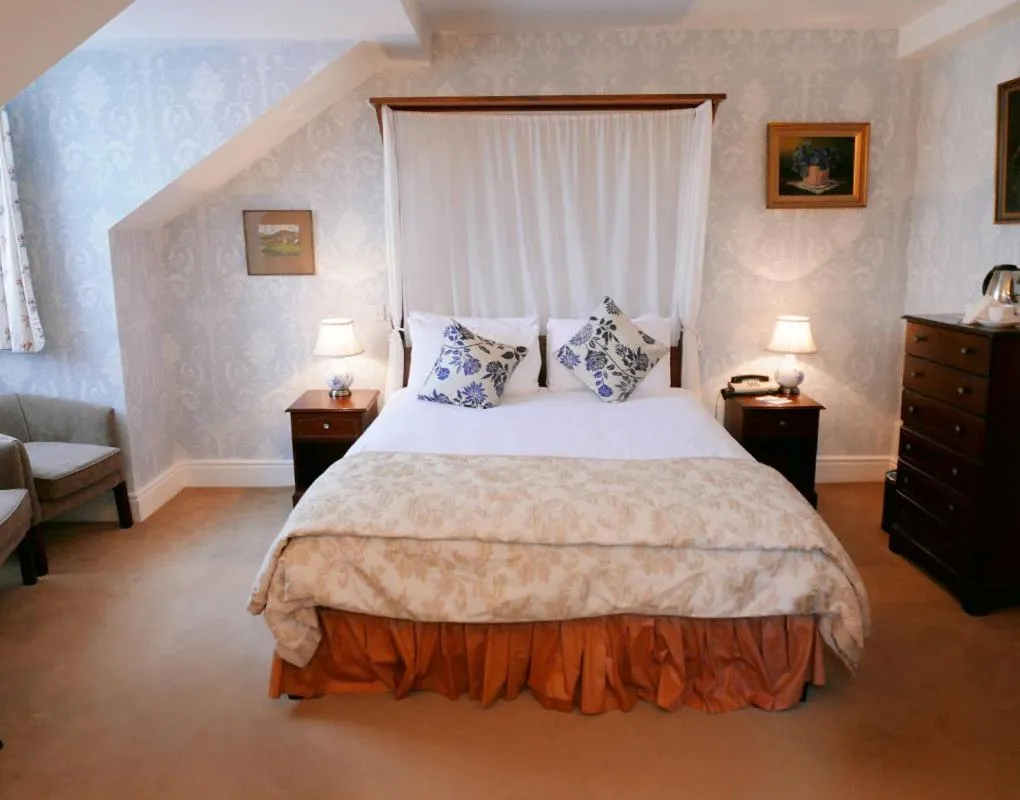 Bed in Tinakilly Country House Hotel