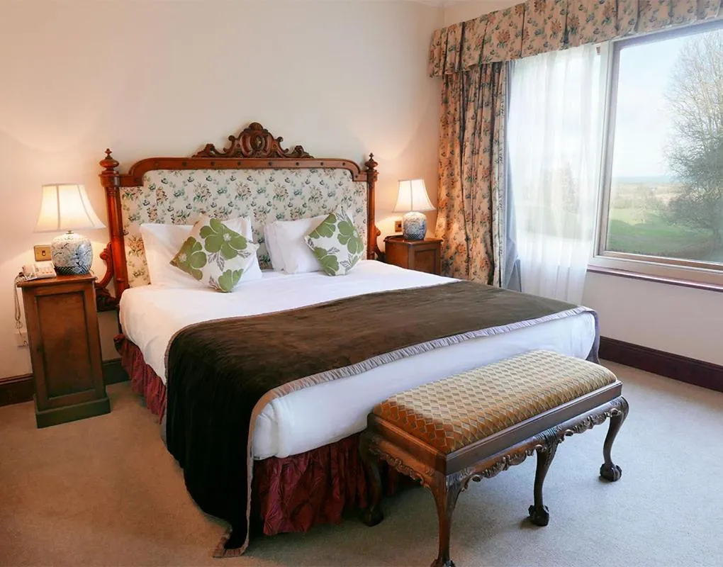 Bed in Tinakilly Country House Hotel