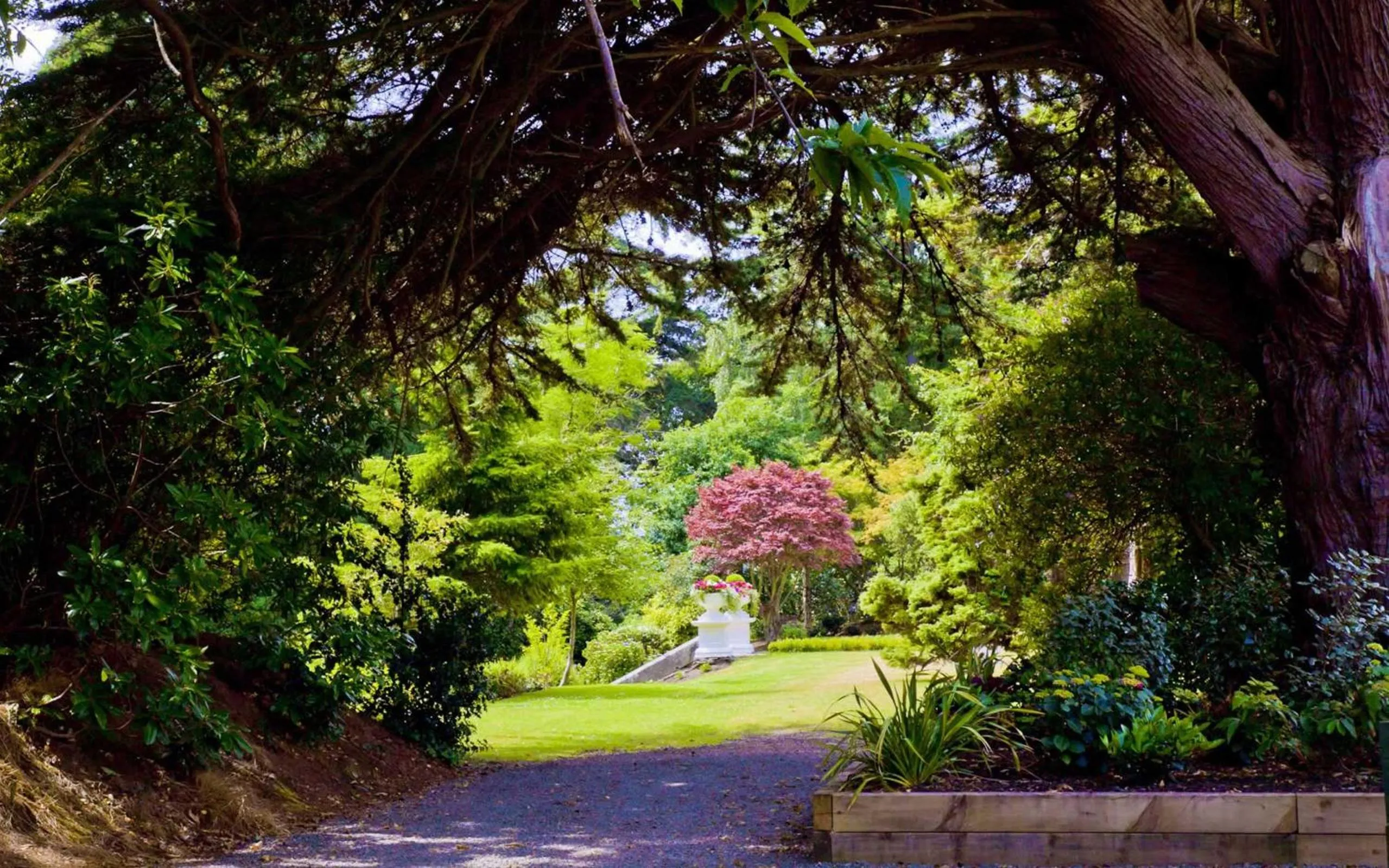 Garden in Tinakilly Country House Hotel