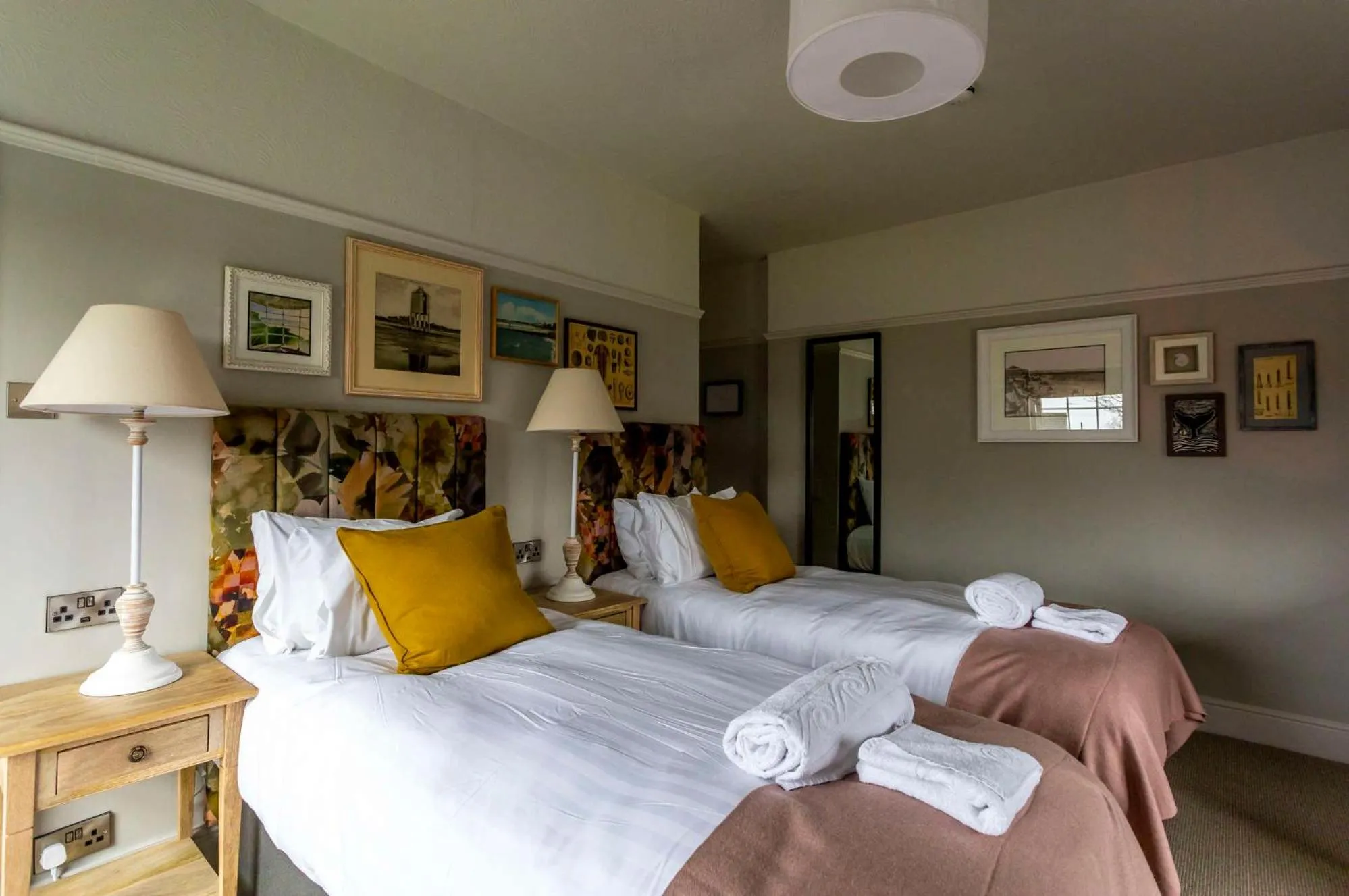 Bedroom, Bed in Dunstan House