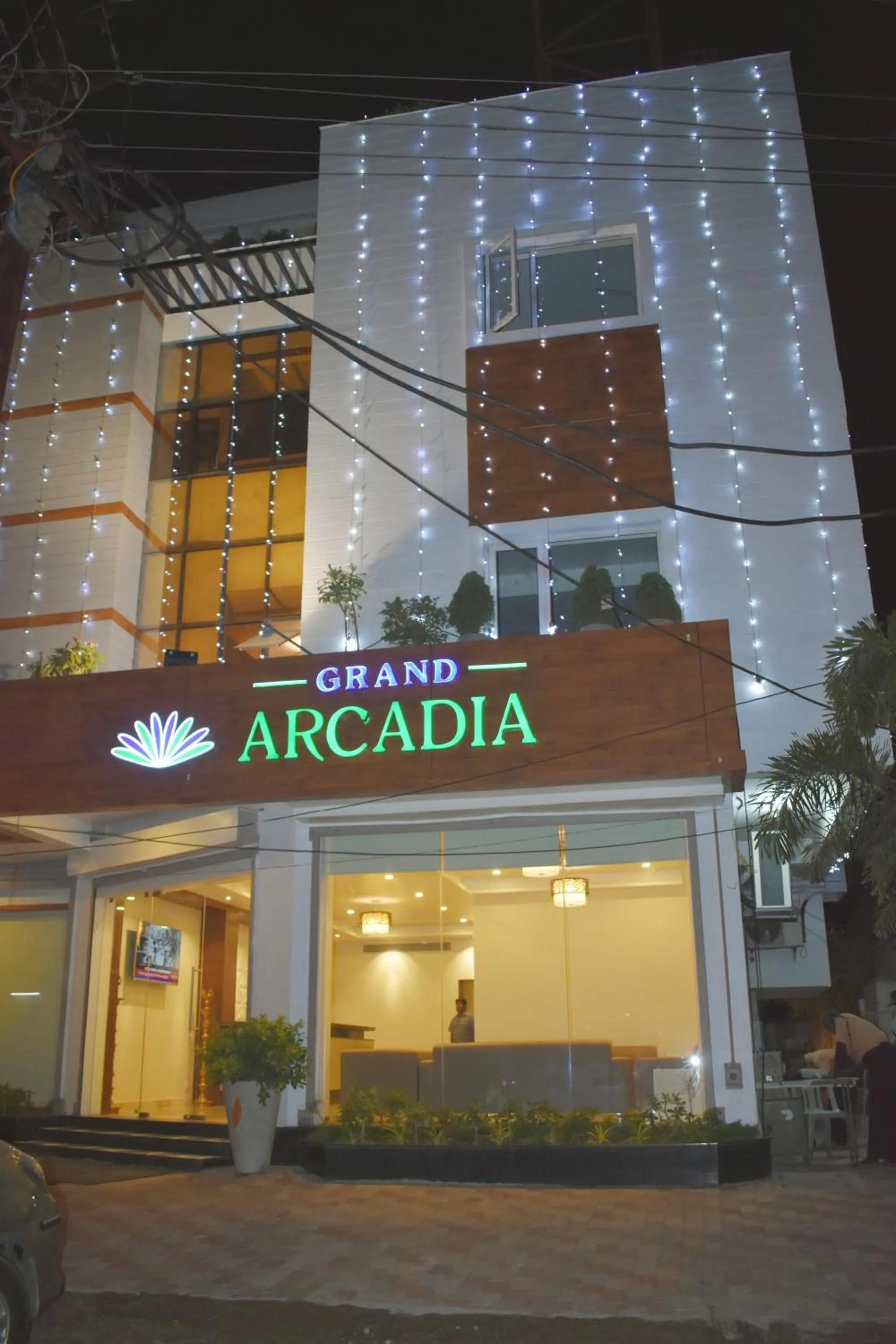 Facade/entrance in Grand Arcadia