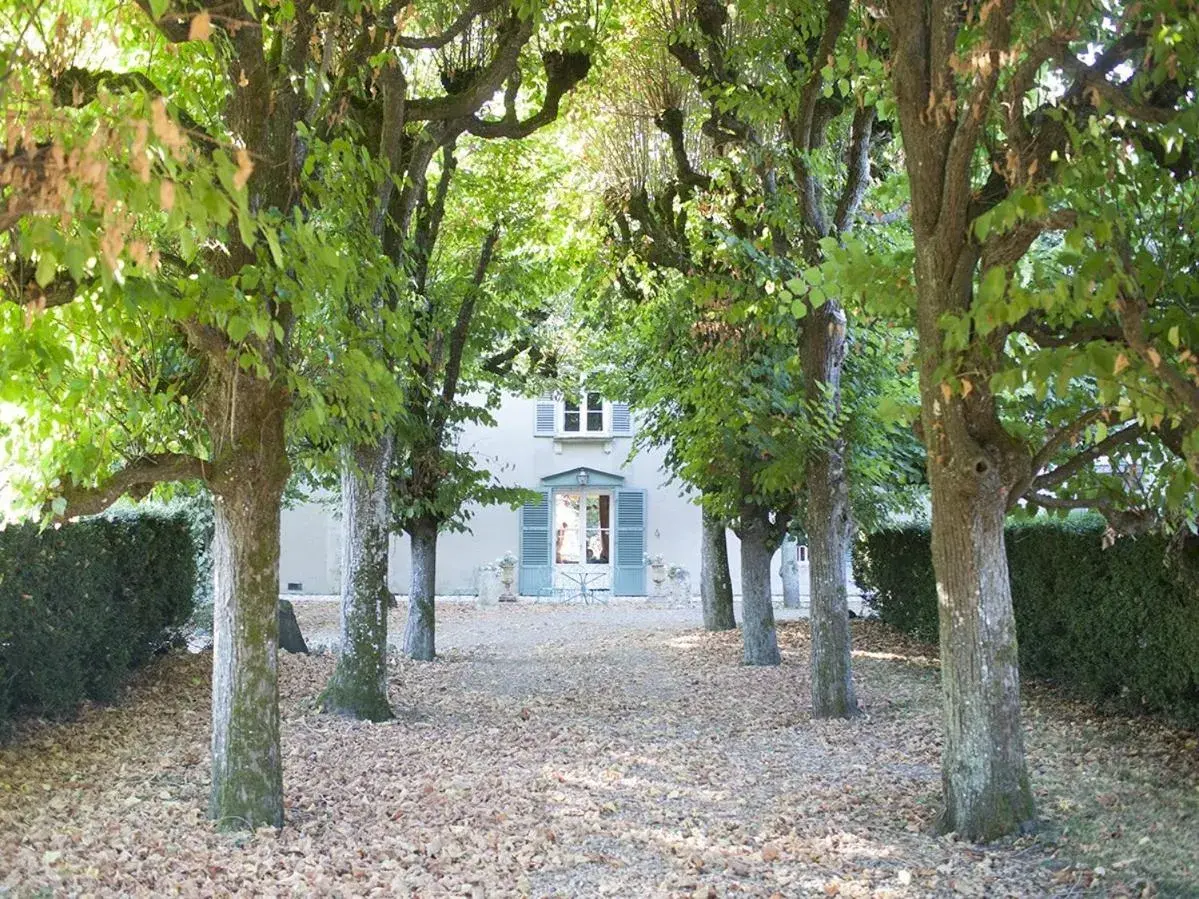 Deluxe One-Bedroom Apartment with Garden View in Chateau de la Rue Deluxe One-Bedroom Apartment with Garden View in Chateau de la Rue