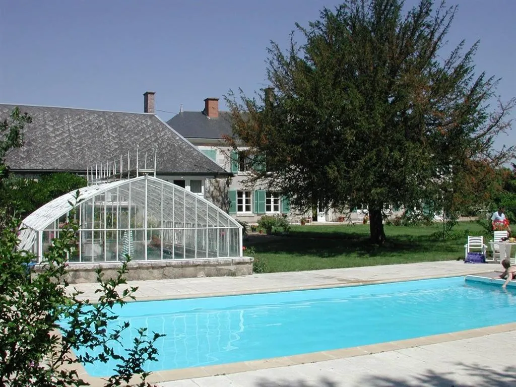 Pool view in Chateau de la Rue