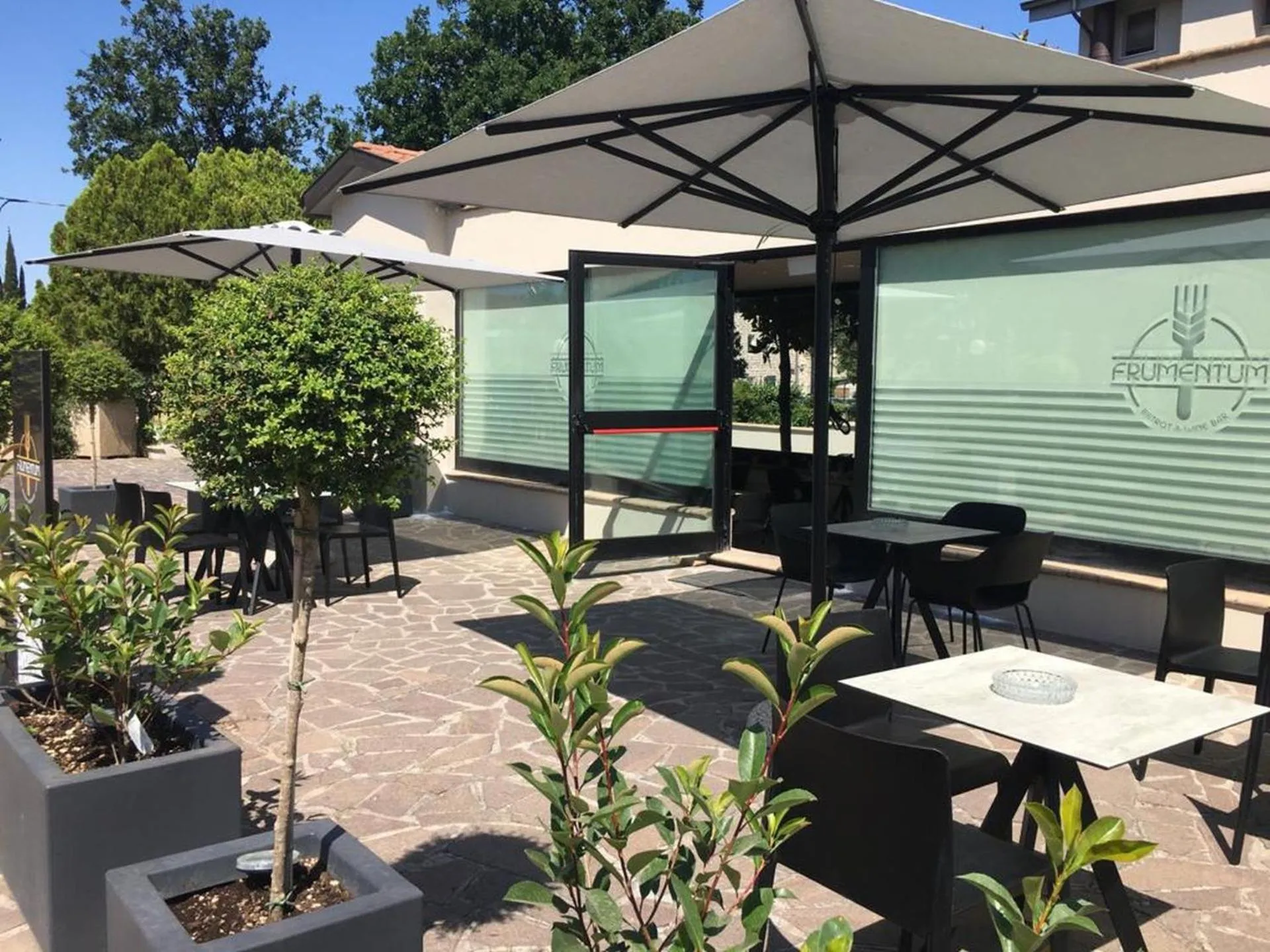 Property building in Le Grazie Hotel