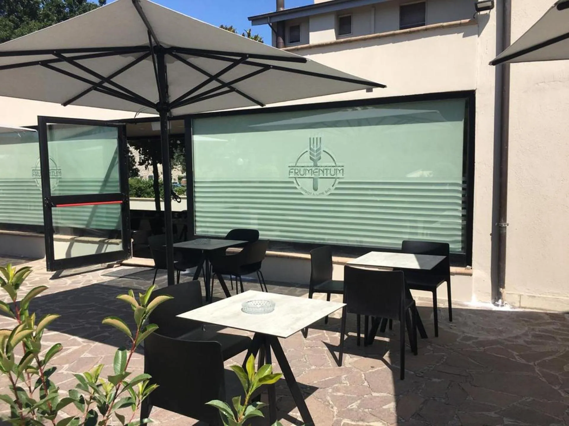 Property building in Le Grazie Hotel