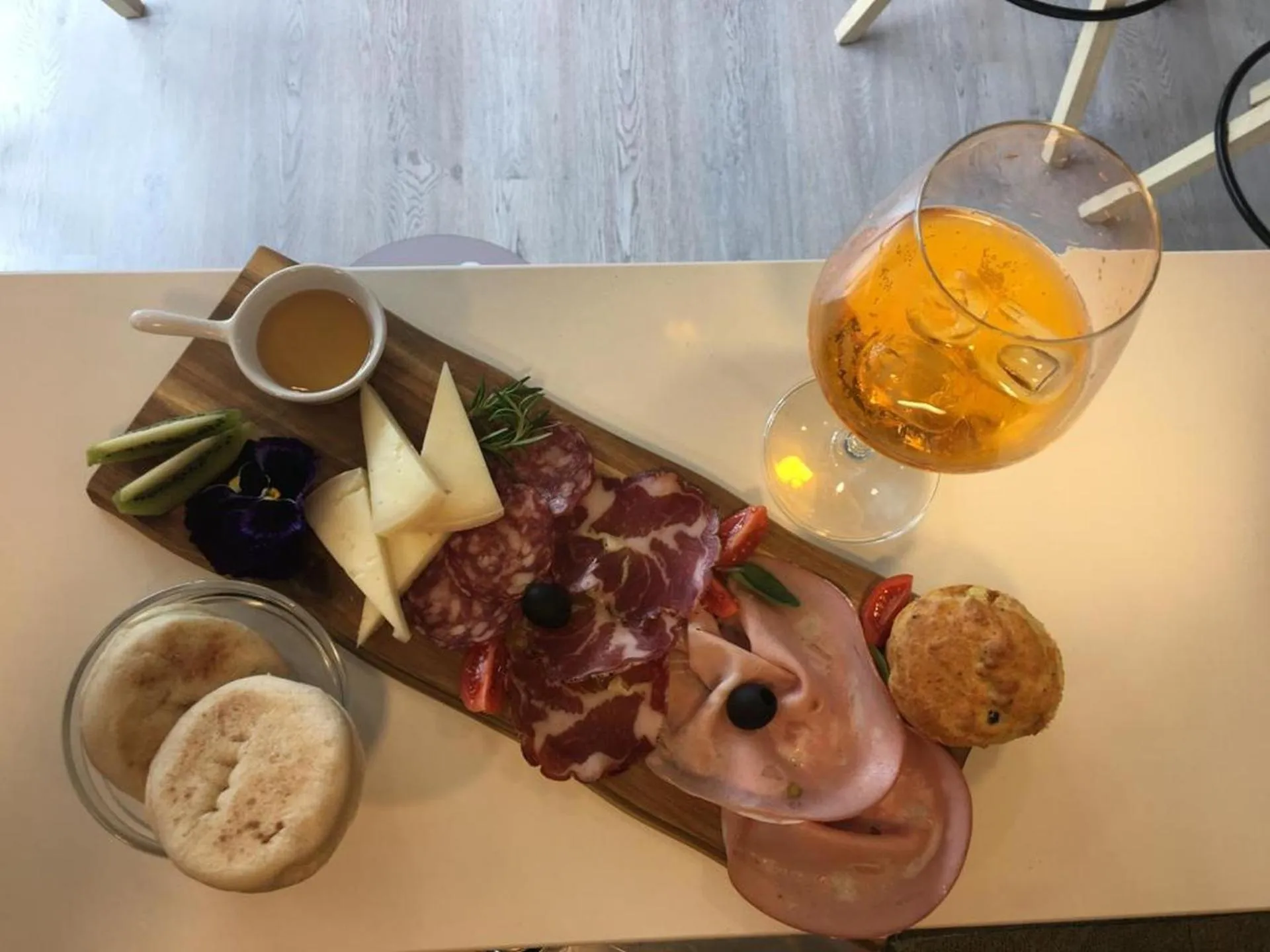 Food and drinks in Le Grazie Hotel