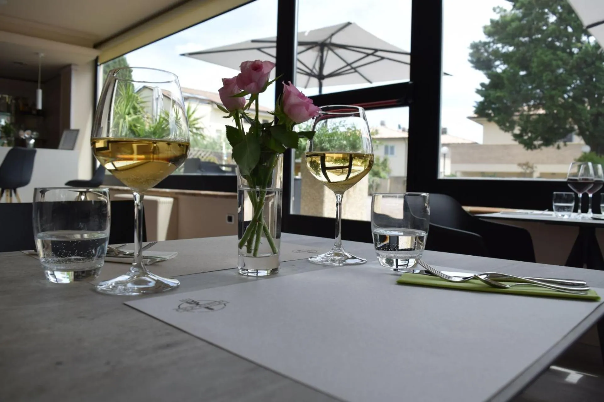 Restaurant/places to eat in Le Grazie Hotel