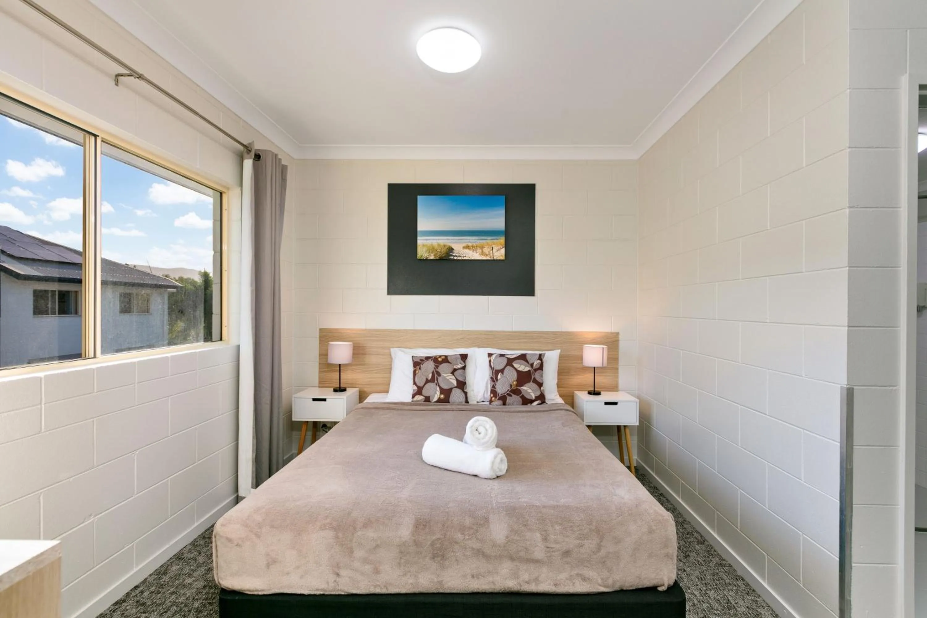 Family, Bed in Cairns Queens Court