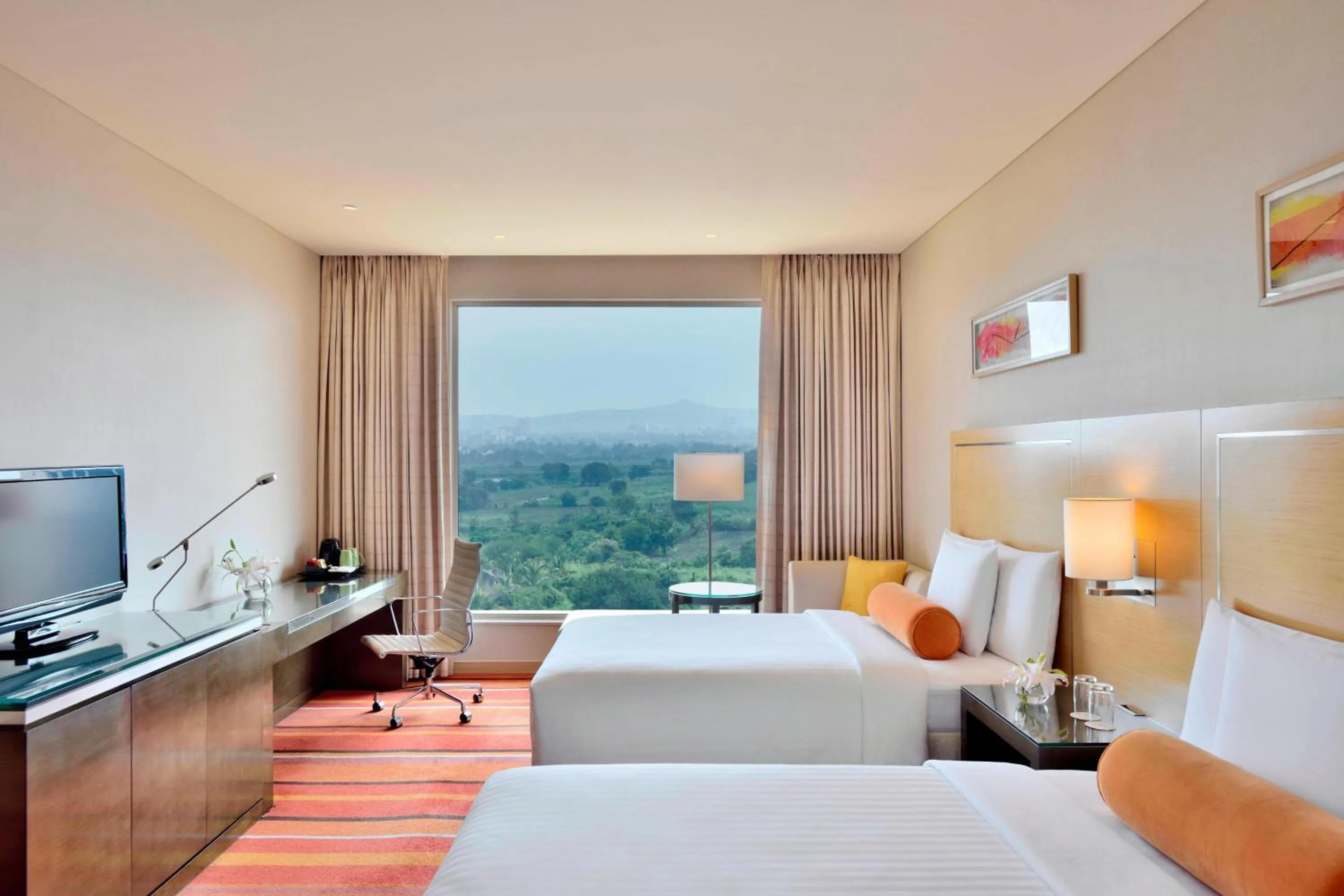 Photo of the whole room, Bed in Courtyard by Marriott Pune Hinjewadi