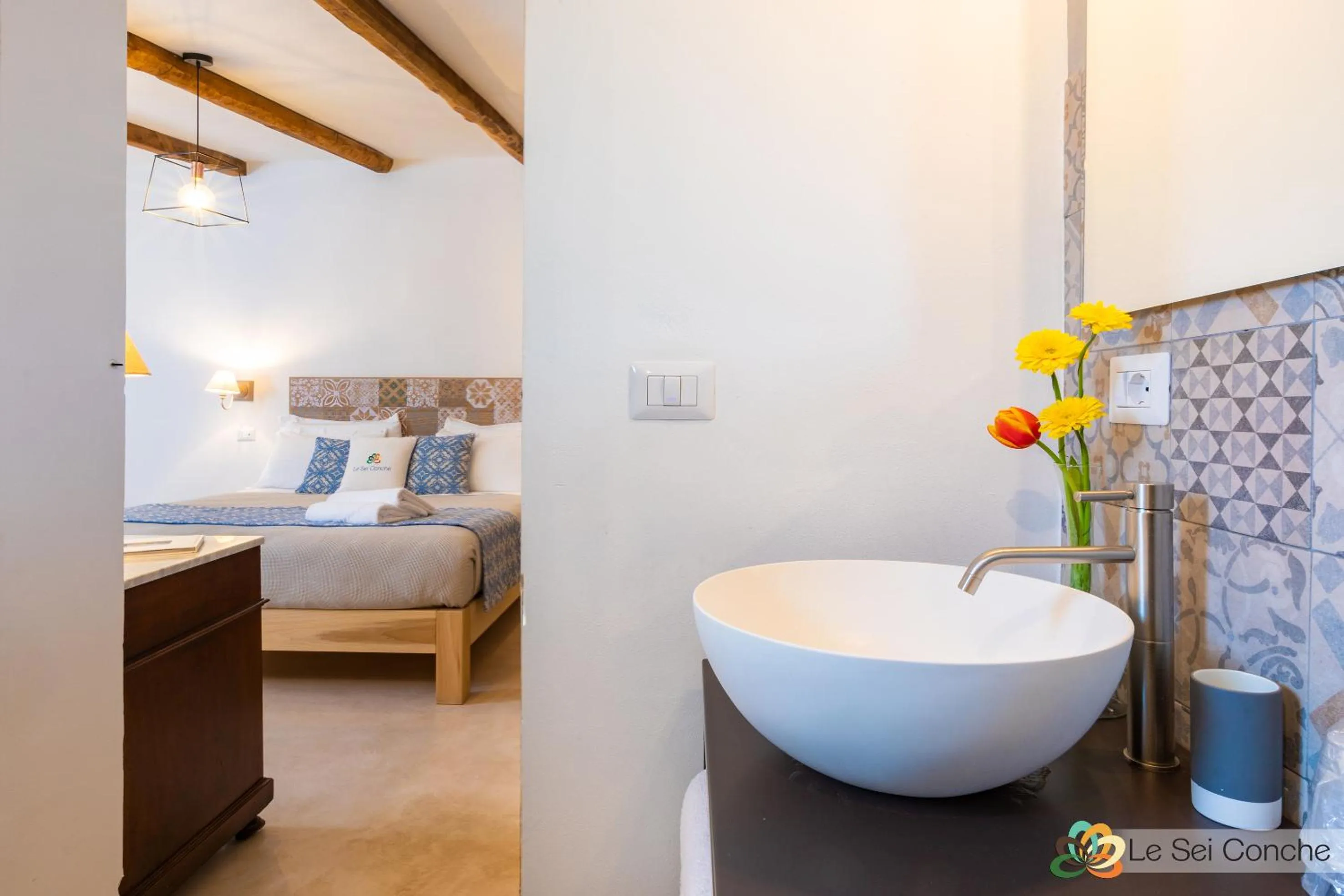 Bathroom, Bed in Le Sei Conche Relais & SPA