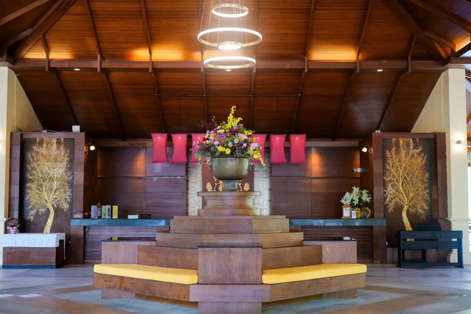 Lobby or reception in Horizon Karon Beach Resort & Spa