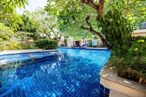 Horizon Karon Beach Resort & Spa