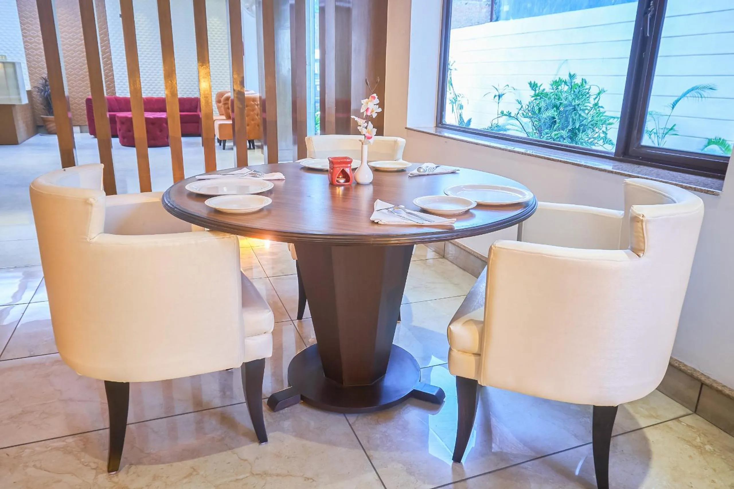 Restaurant/places to eat in Ganpati Hotel Katra