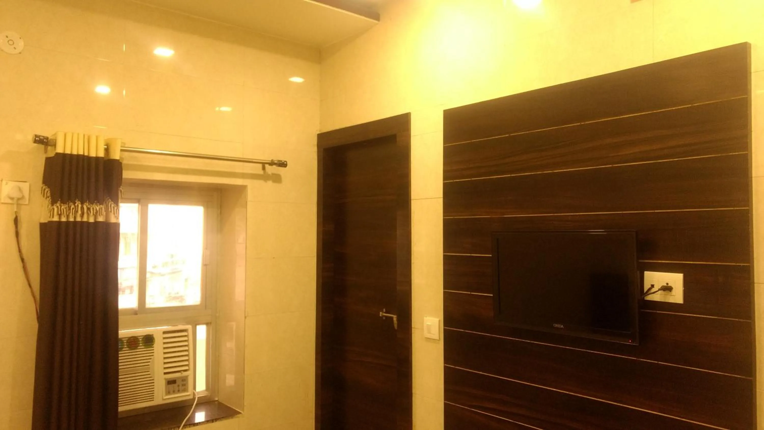 Ashiyana Inn Hotel