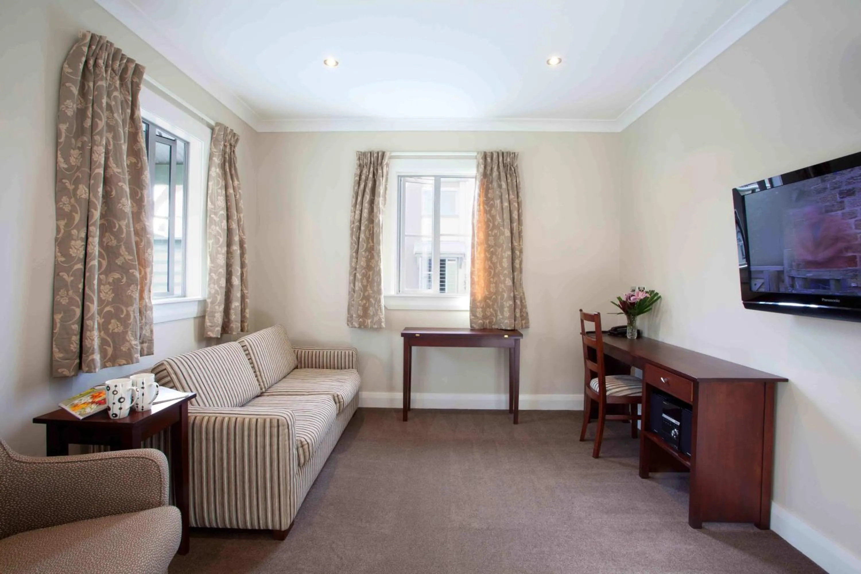 Living room in THE MEWS Oamaru