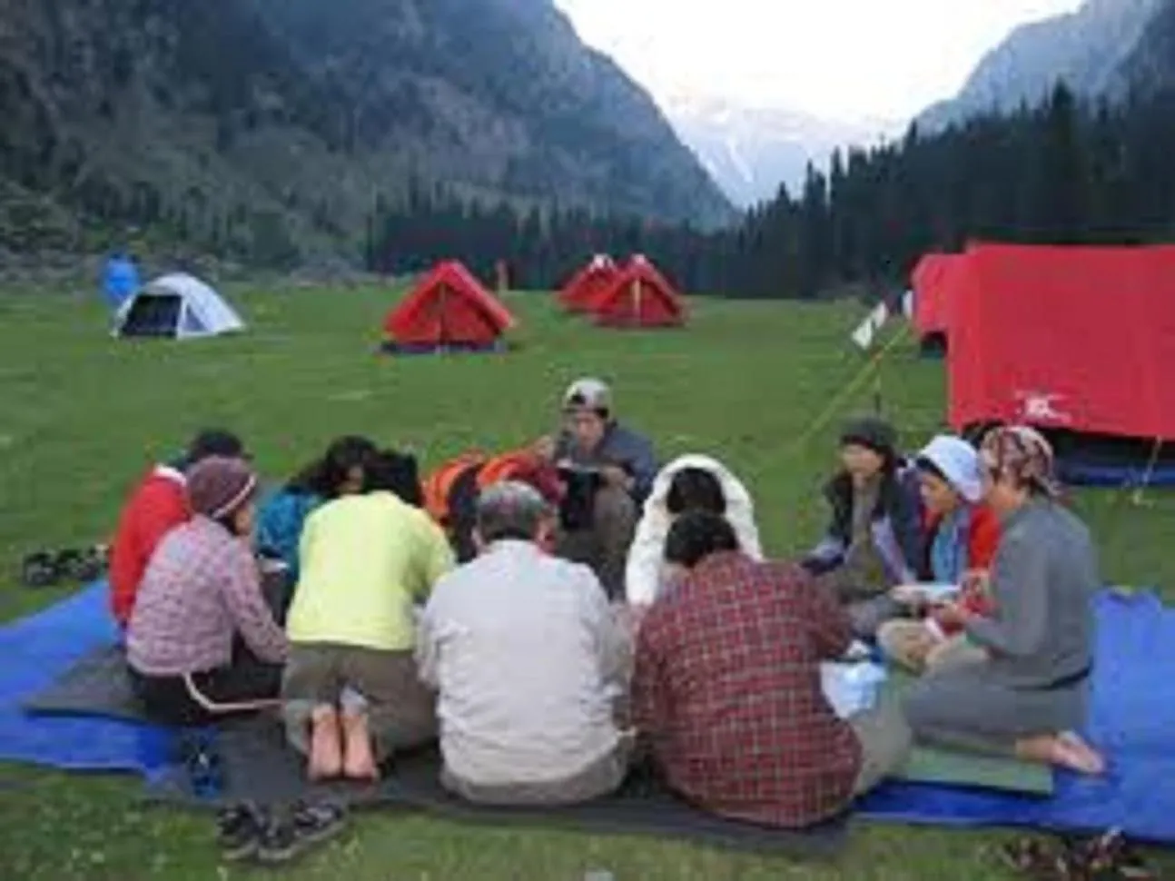 Off site in S Group Of Houseboat