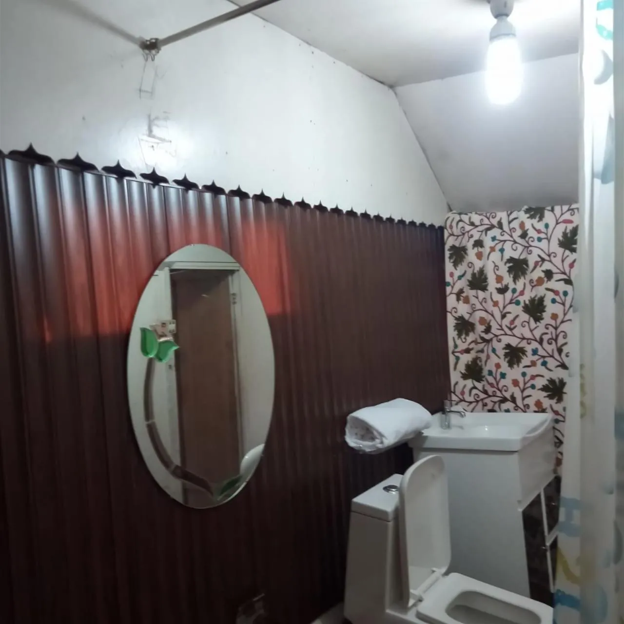 Bathroom in S Group Of Houseboat