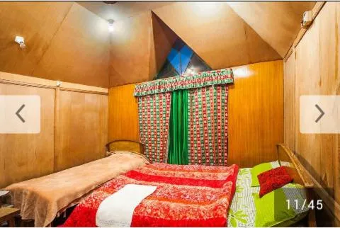 Bedroom, Bed in S Group Of Houseboat