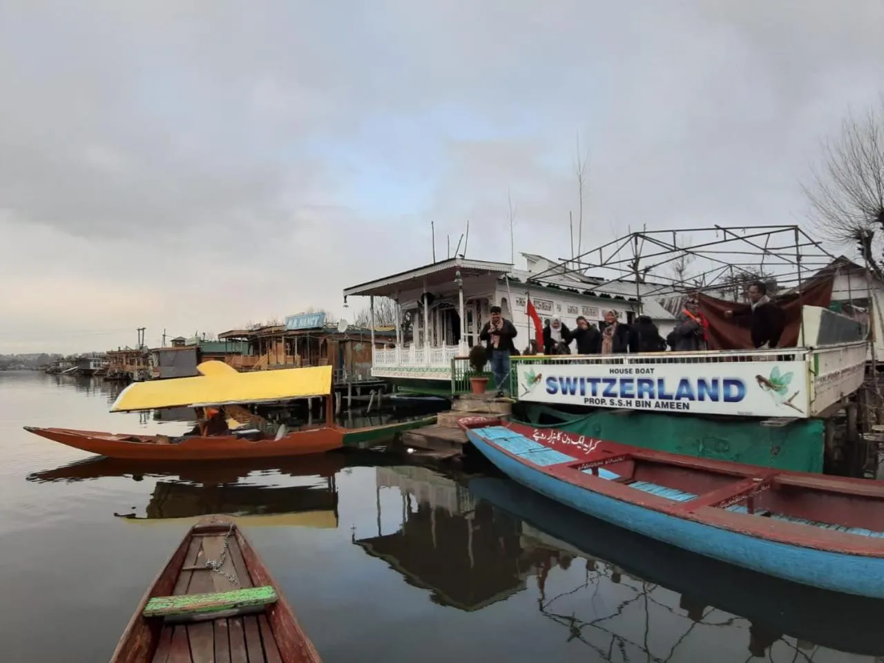 Dining area in S Group Of Houseboat