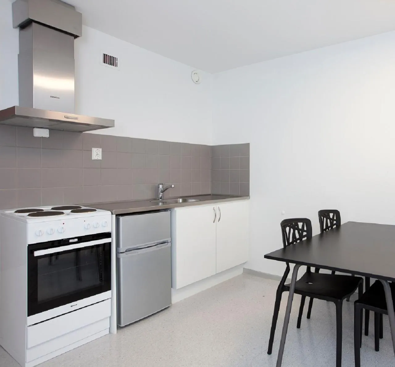 Kitchen or kitchenette in Anker Hostel