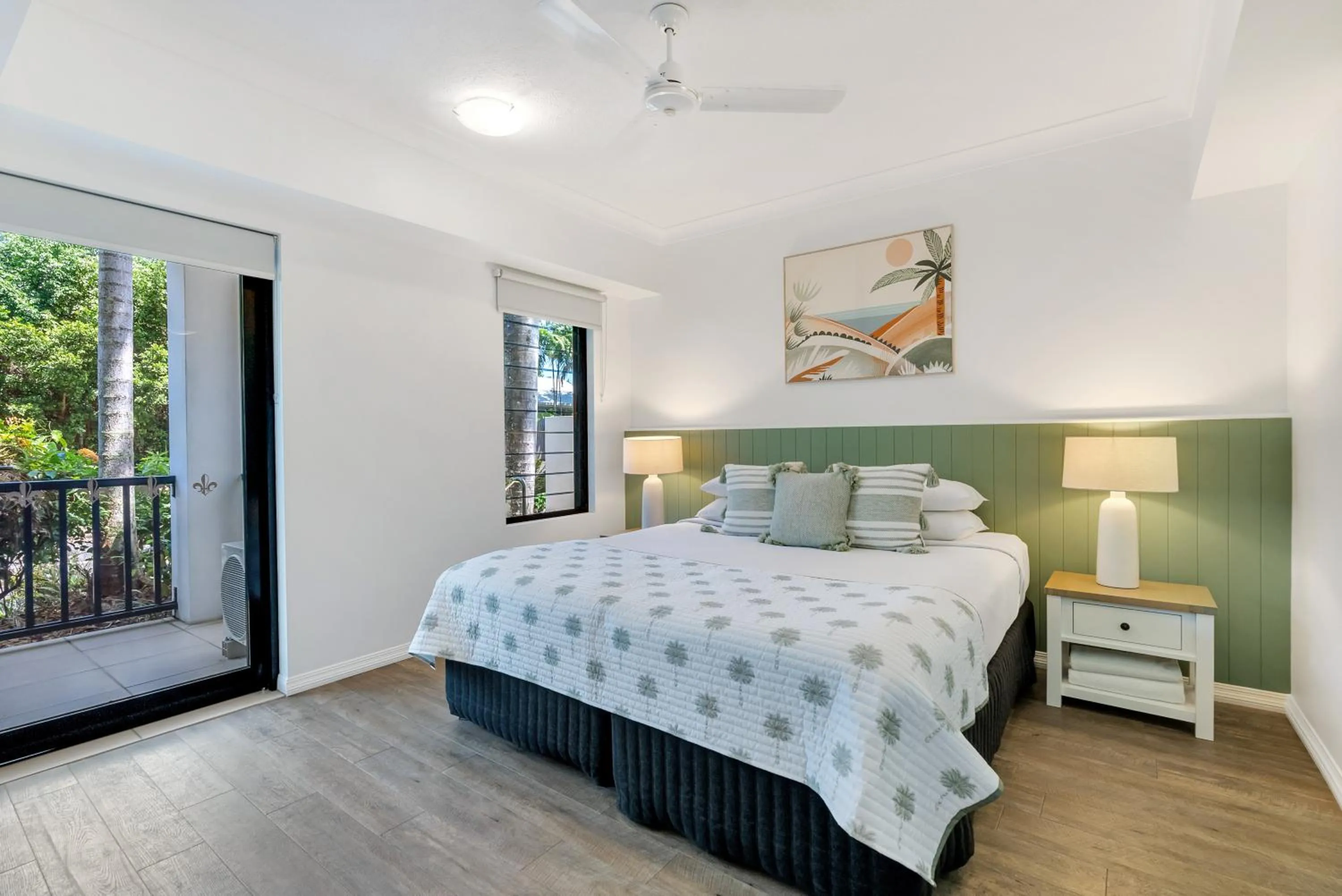 Bedroom, Bed in Elysium Apartments