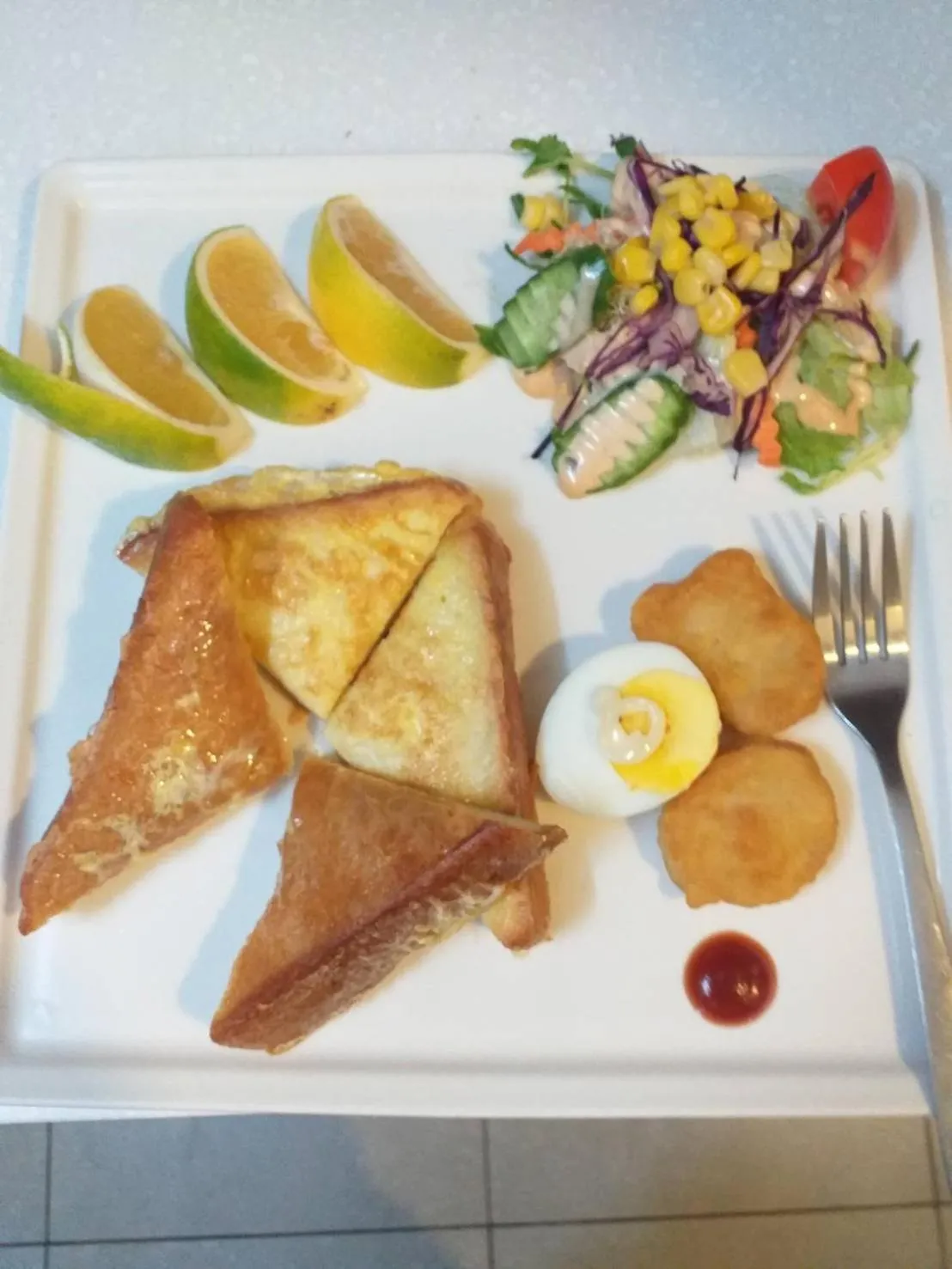 Breakfast in Water Ripple