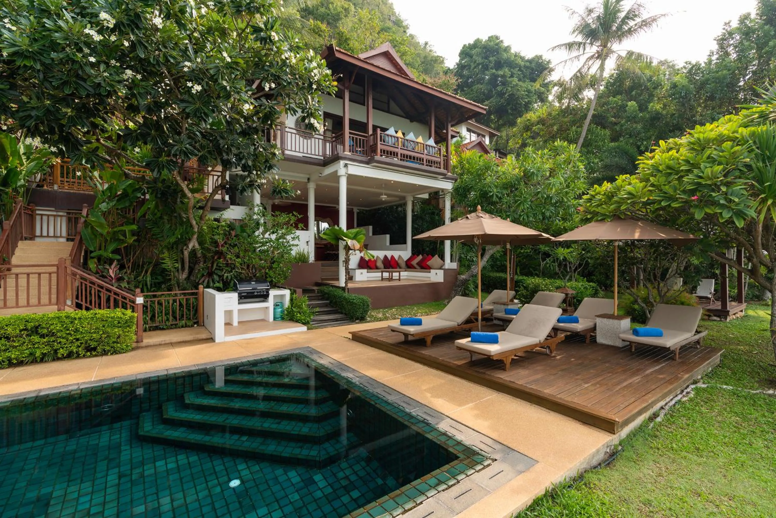 Four Bedroom Oceanfront Pool Residence in Napasai, A Belmond Hotel, Koh Samui