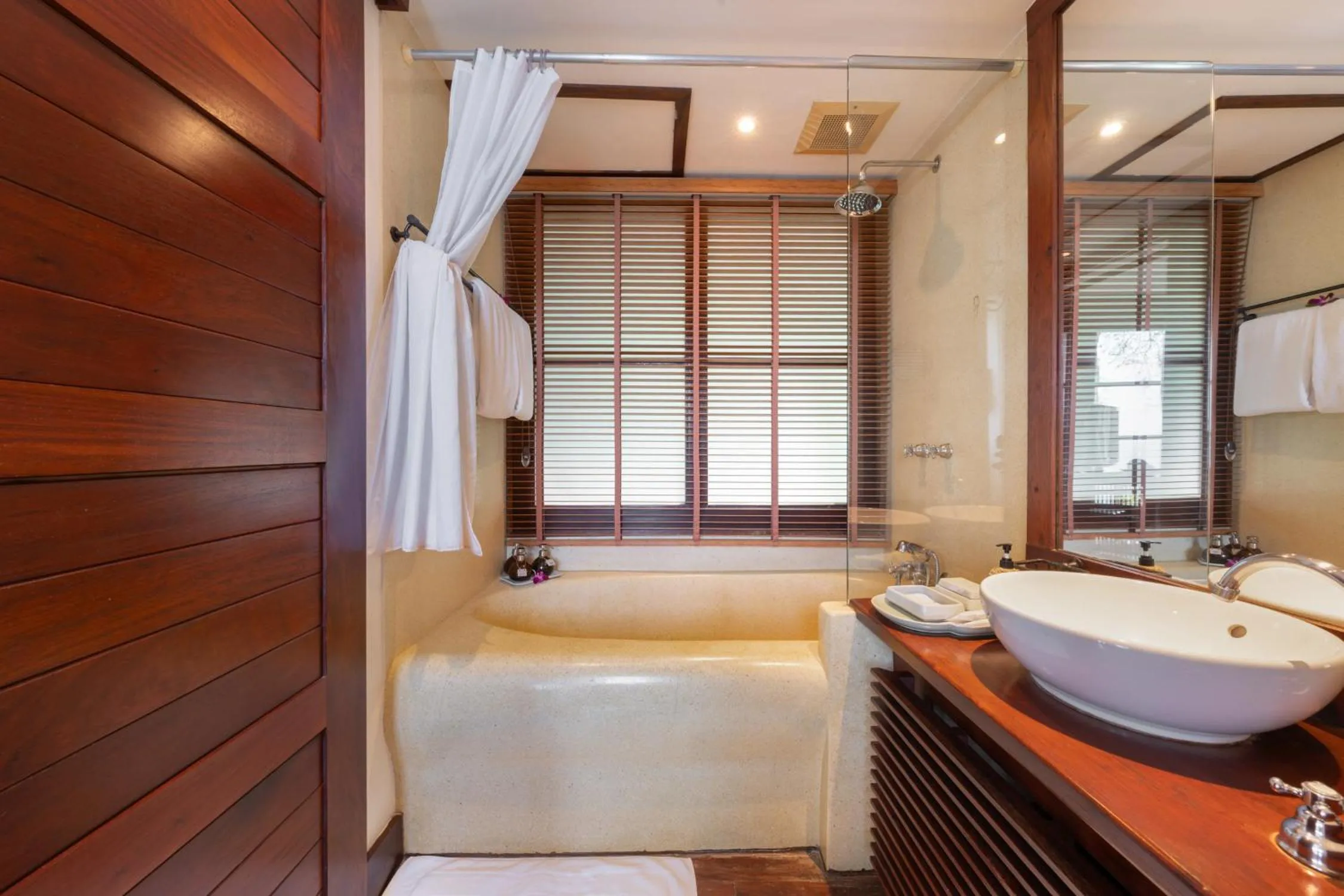 Bath in Napasai Samui